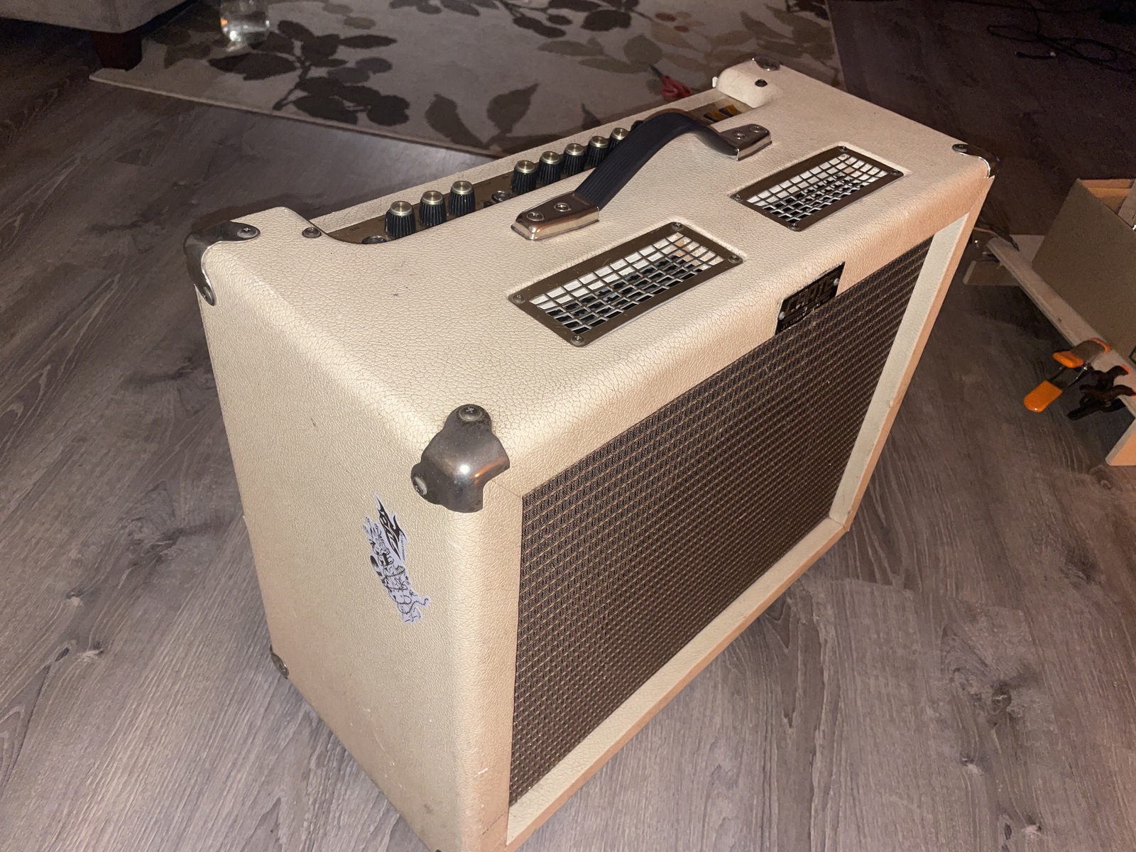 Amp Rig by ashmillsap featuring Crate VC-30