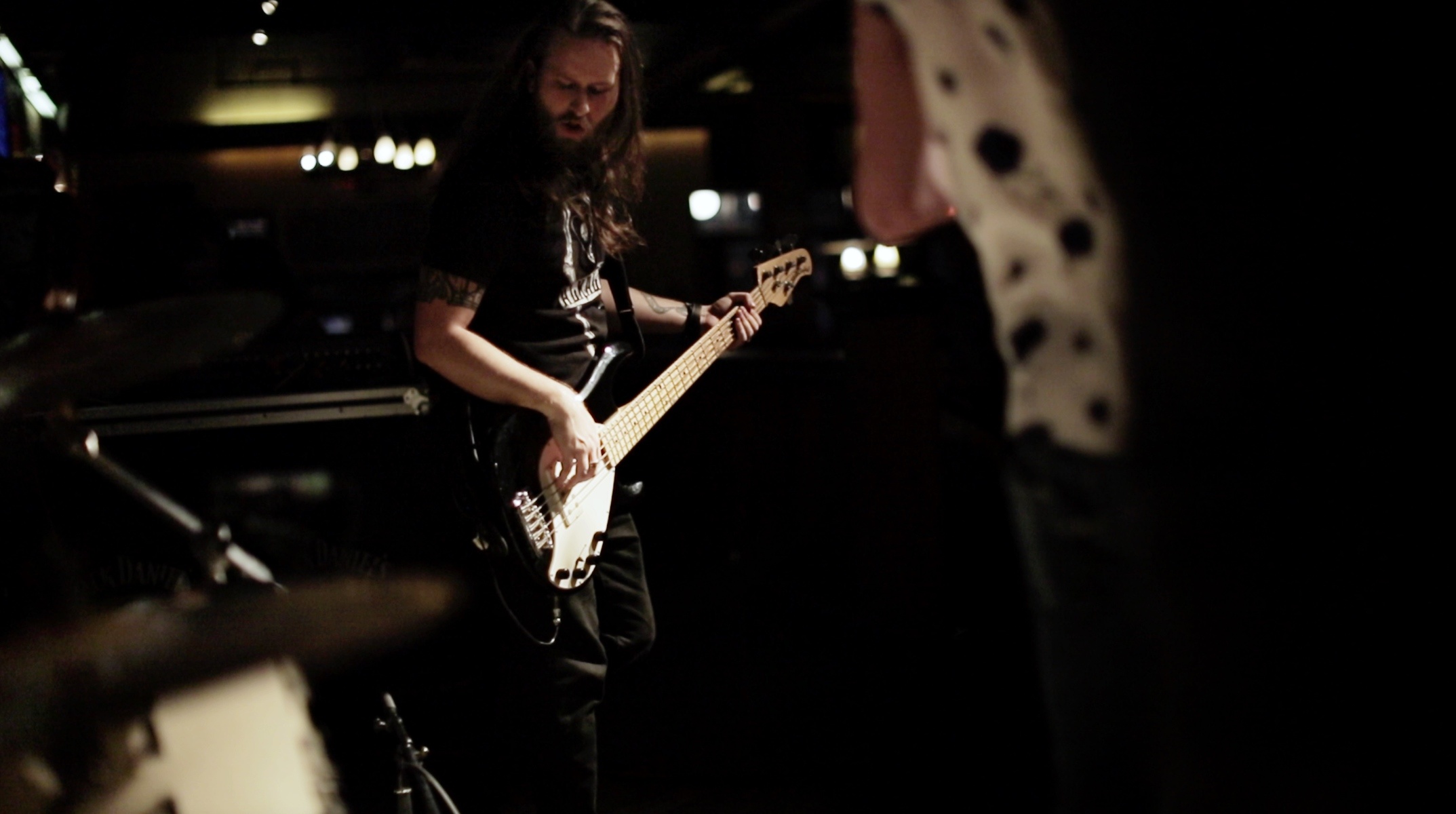 Metal Studio Setup by graeme_hahn featuring Music Man Stingray 5