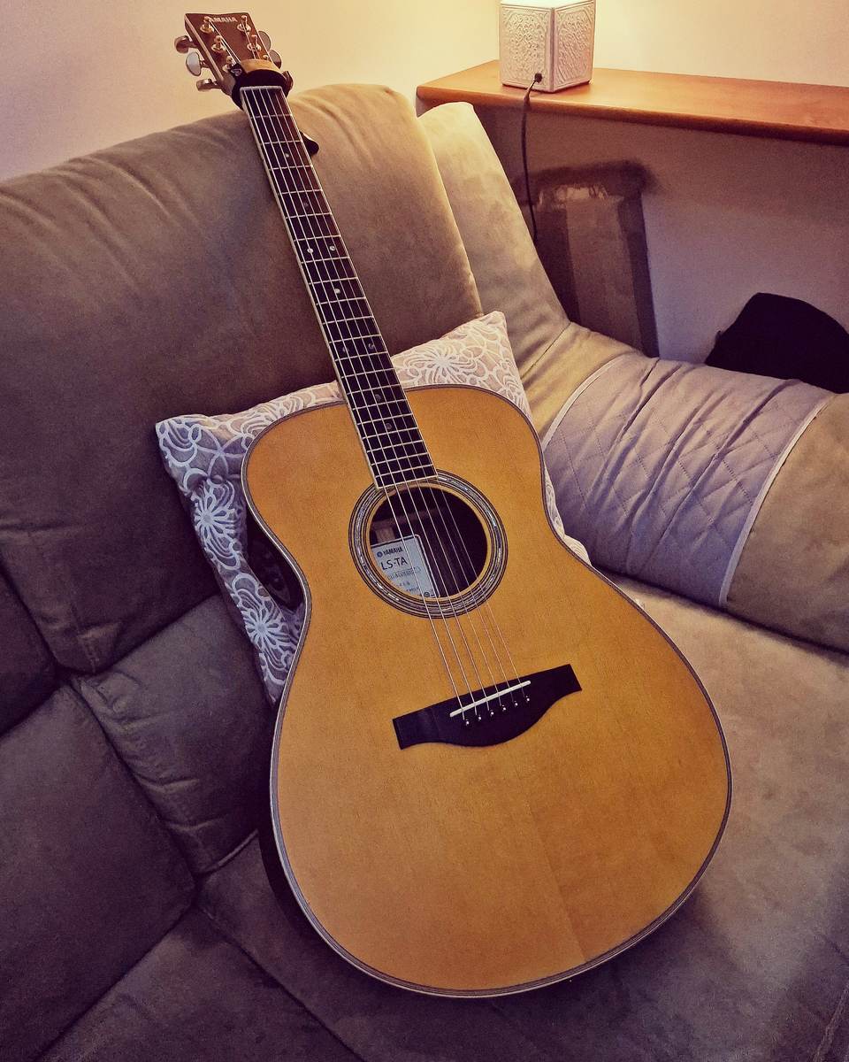 Music Gear Setup by kiripunk featuring Yamaha FS-TA TransAcoustic Concert - Vintage Tint