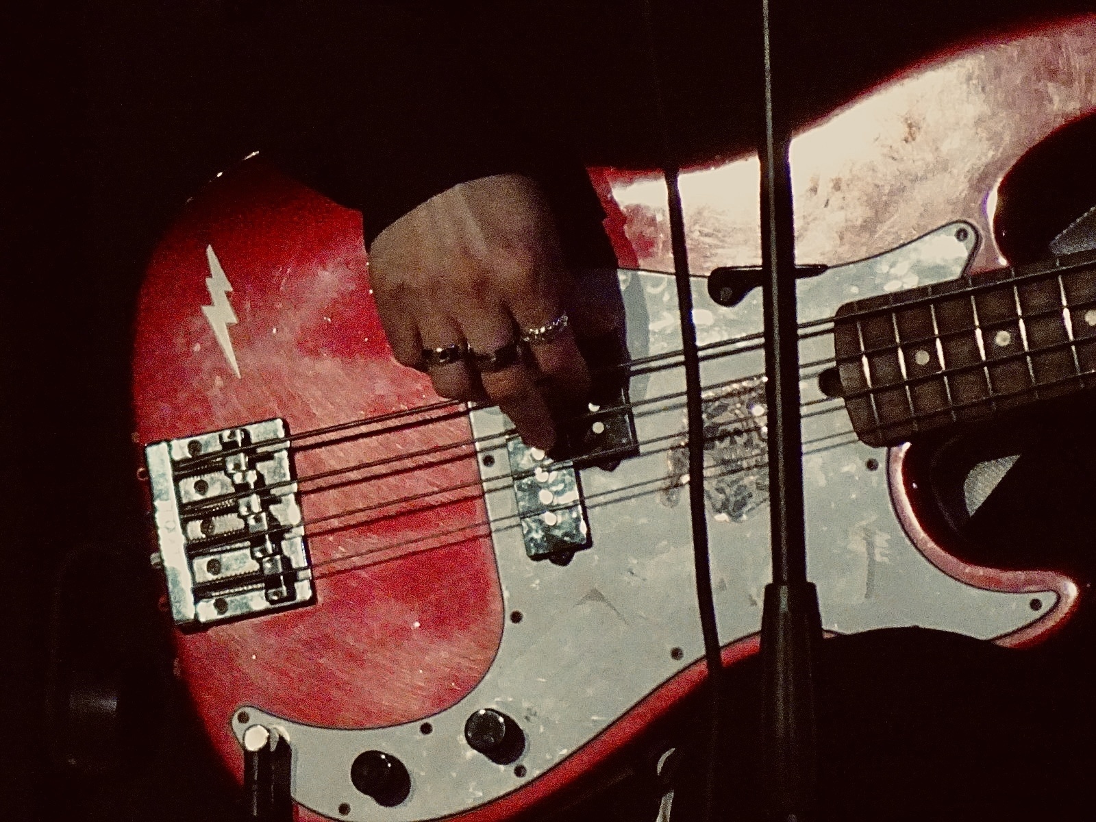 Music Gear Setup by japo91 featuring Fender Nate Mendel Signature Precision