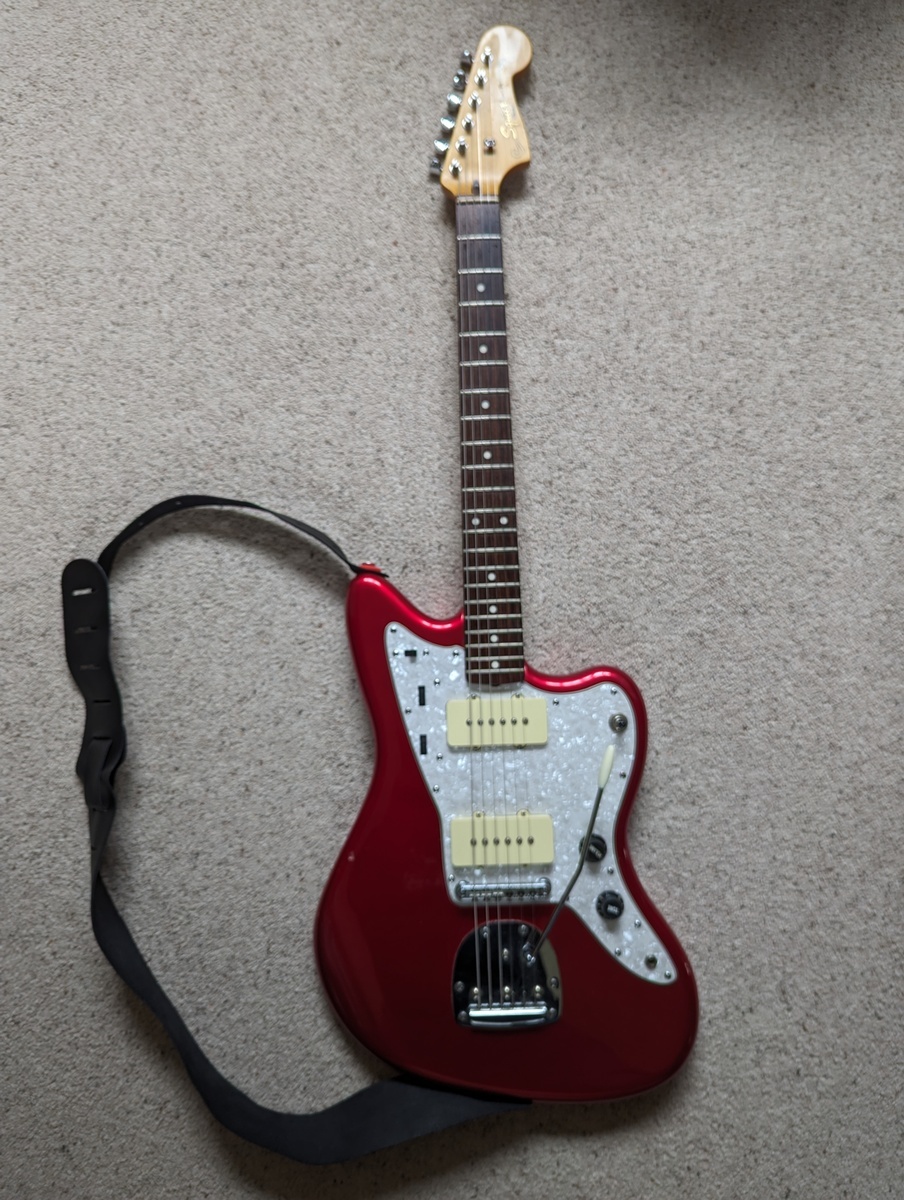Music Gear Setup by eldiablojuancarlos featuring Squier Deluxe Jazzmaster
