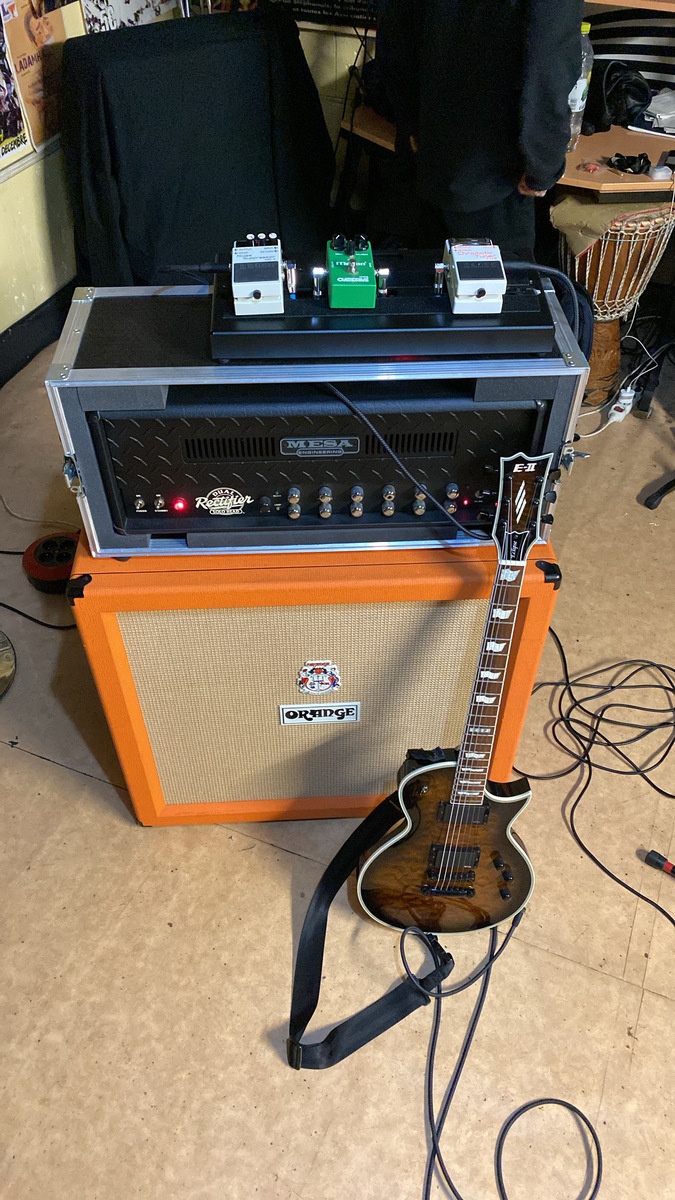 Metal Pedalboard by axel_tnl featuring Mesa/Boogie Dual Rectifier 2-channel 100W Solo Head (1992 - 2000), Orange PPC412 Guitar Speaker Cabinet, and Ernie Ball Regular Slinky Guitar Strings (10-46) and 9 more pieces of gear