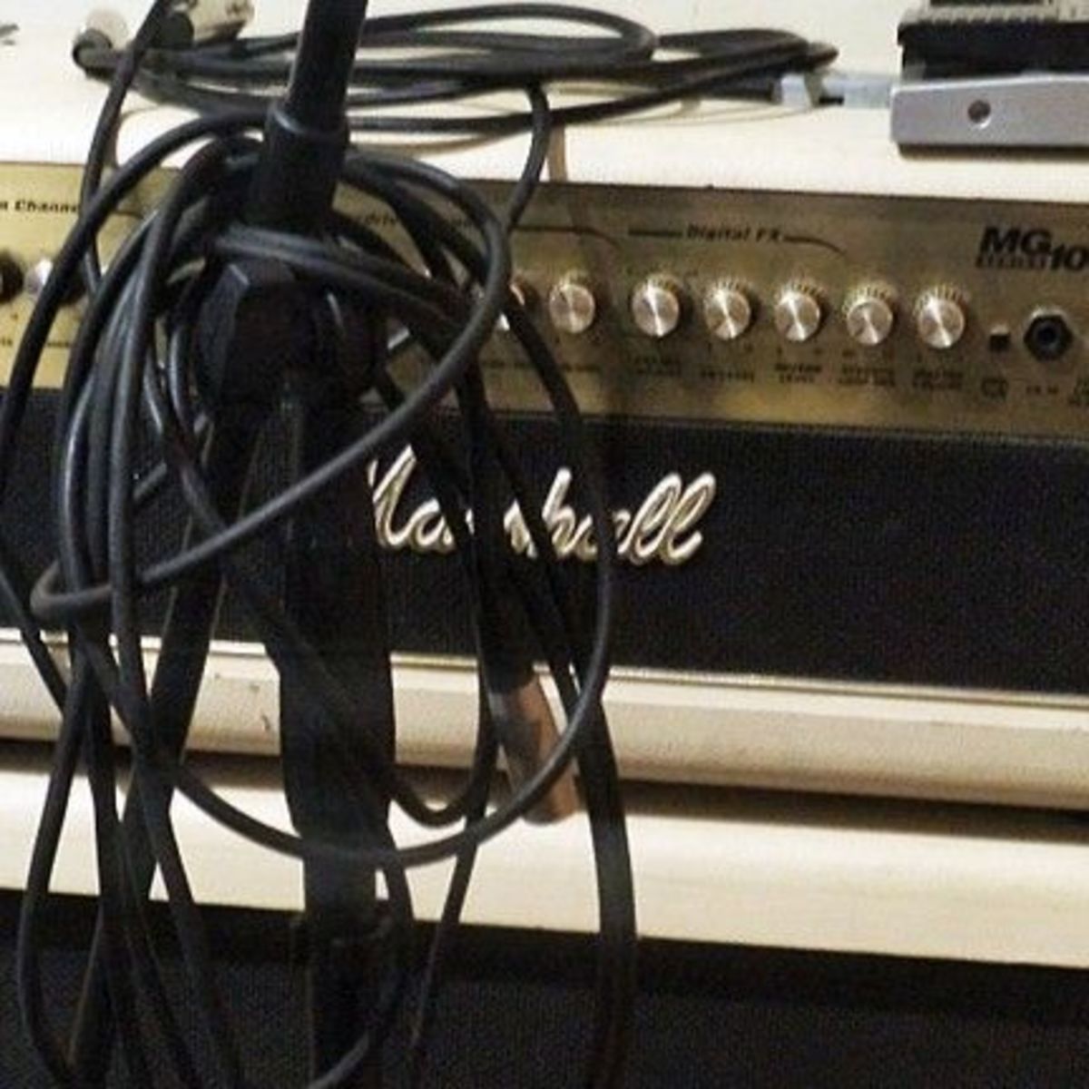 Studio Setup by angel_wyboorn featuring Marshall MG Series 100HDFX Head