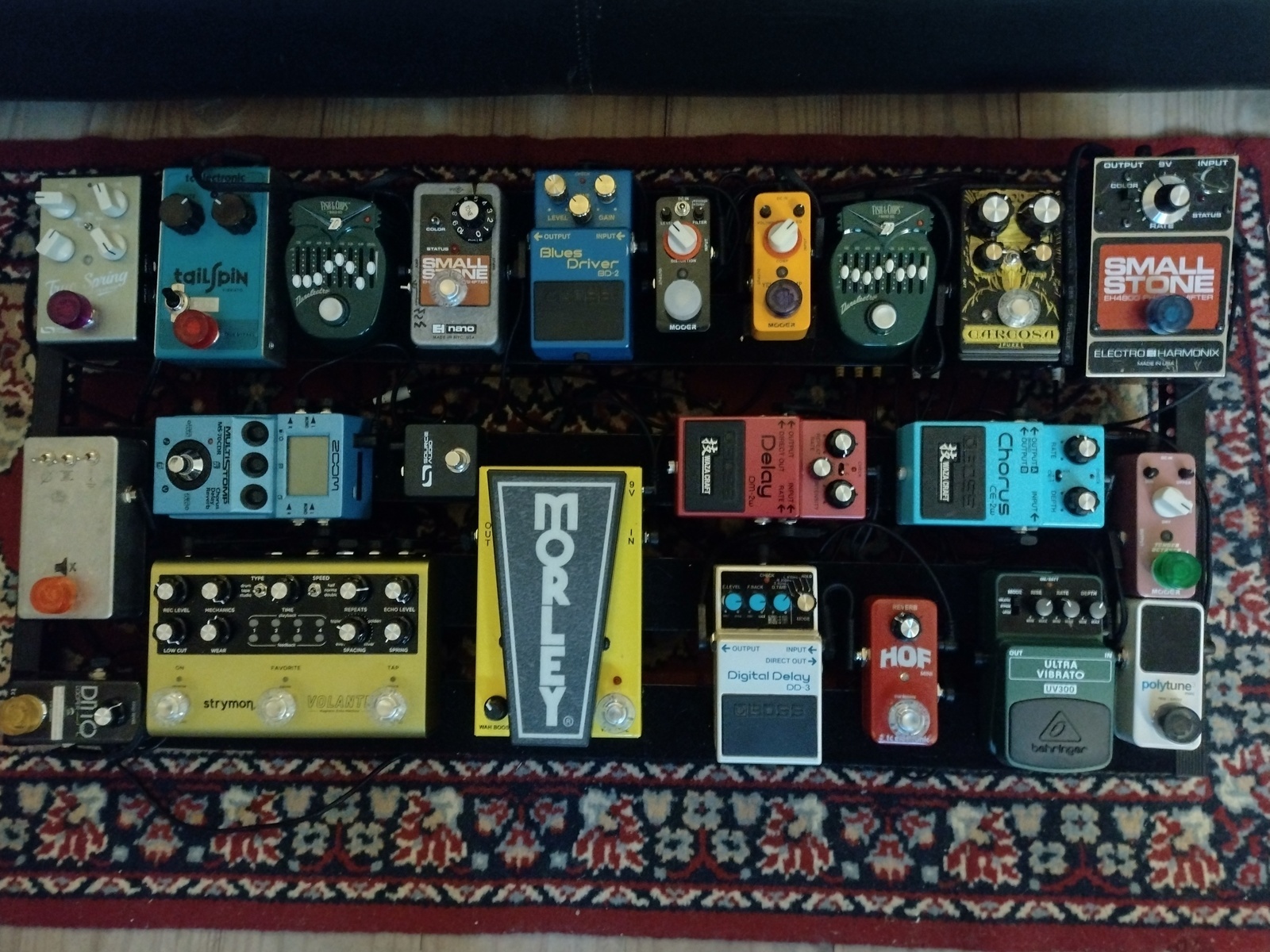 Pedalboard by waqwaves featuring TC Electronic PolyTune 3 Mini, Mooer Tender Octaver, and Behringer UV300 Ultra Vibrato and 18 more pieces of gear
