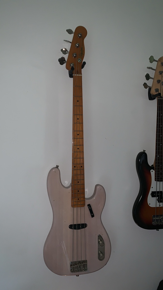 Squier Music Gear Setup by cosinewave featuring Squier Precision Classic Vibe '50s and Fender MIJ MPB-33 Mini Precision Bass