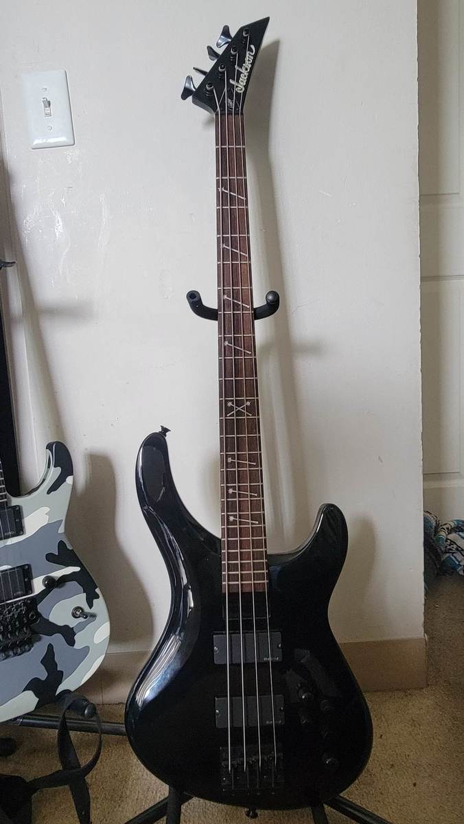 Music Gear Setup by luxuszoetic featuring Jackson Chris Beattie Signature Pro Series Bass