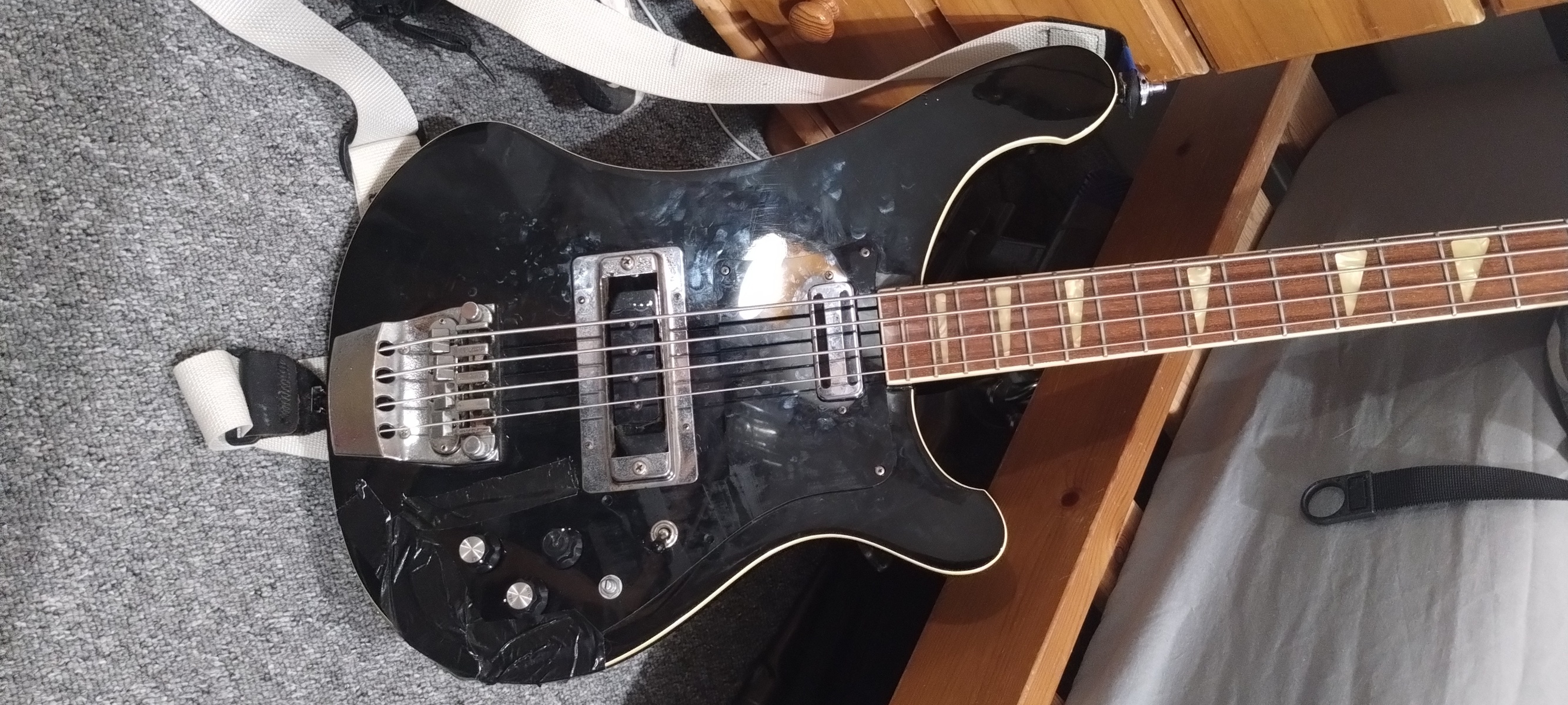 Music Gear Setup by skytimesfive featuring Fernandes RB 80