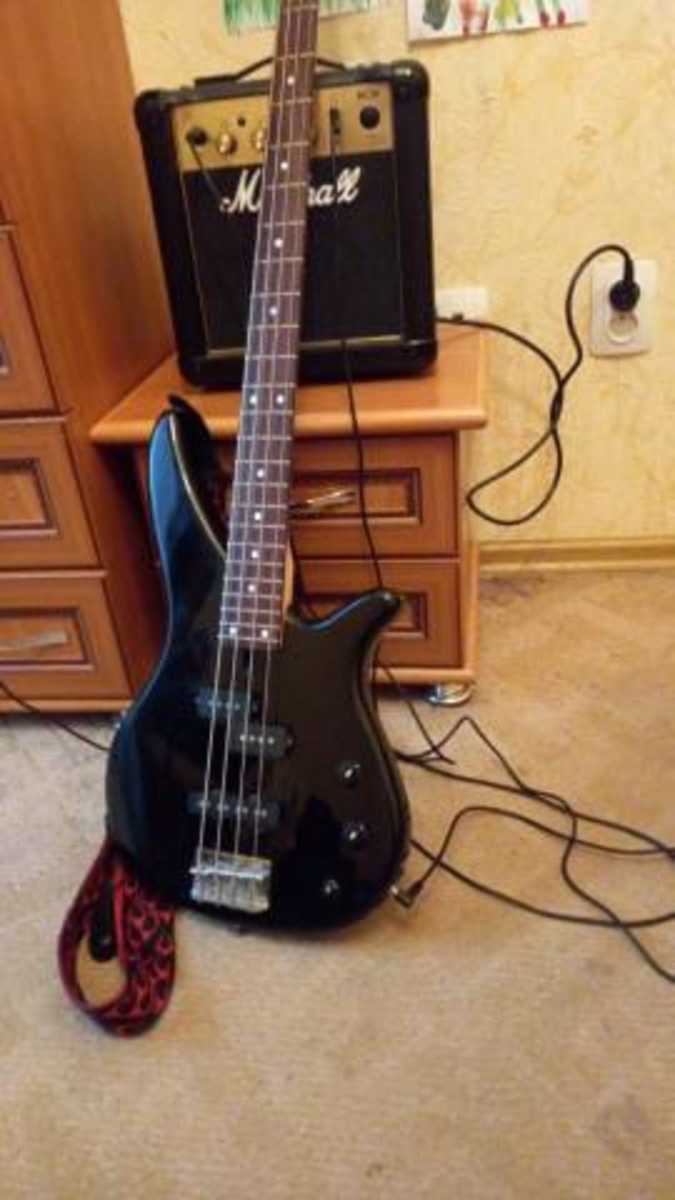 Music Gear Setup by dvfl featuring Yamaha RBX 170
