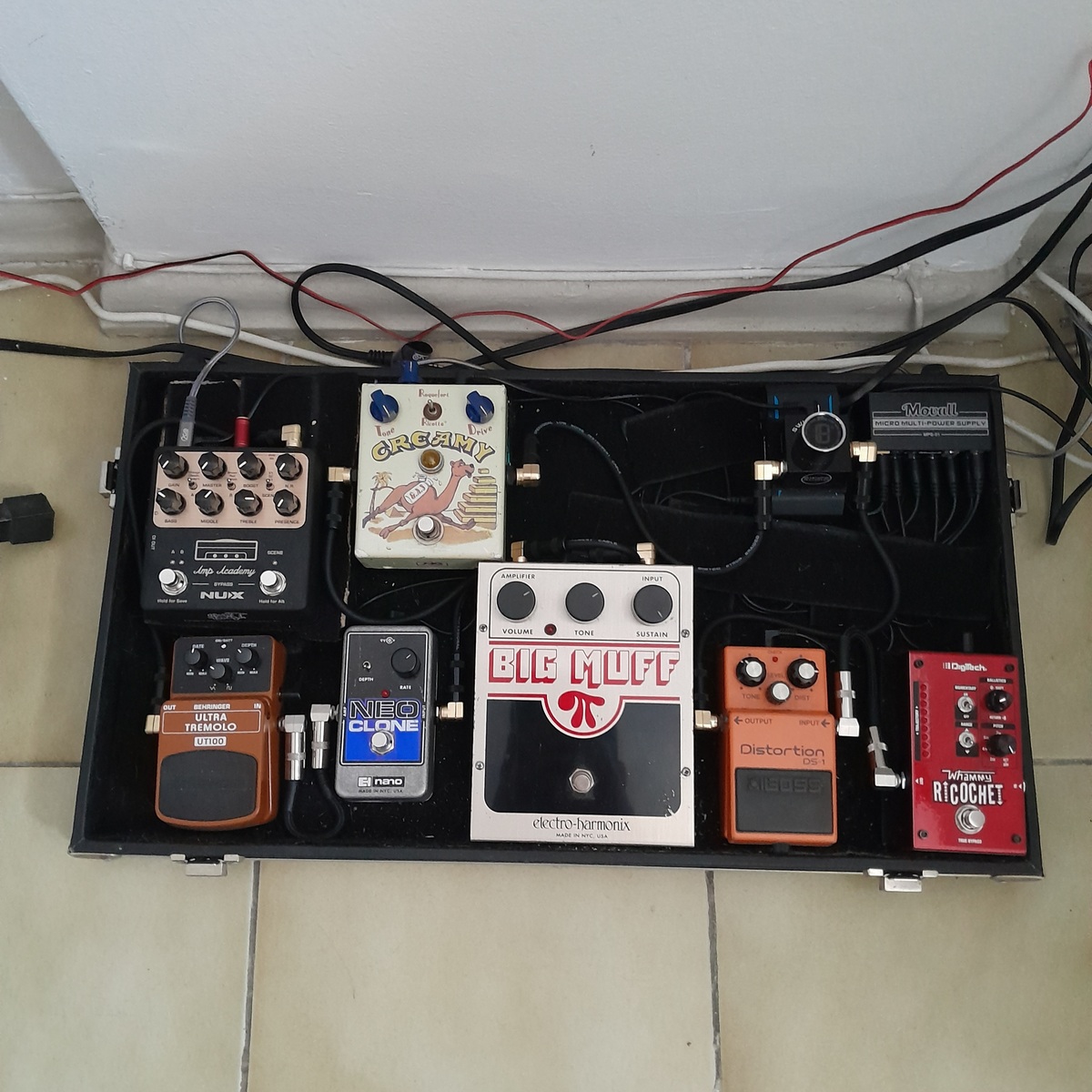 Pedalboard by filosofrog featuring DigiTech Whammy Ricochet, Boss DS-1 Distortion, and Electro-Harmonix Big Muff Pi and 5 more pieces of gear
