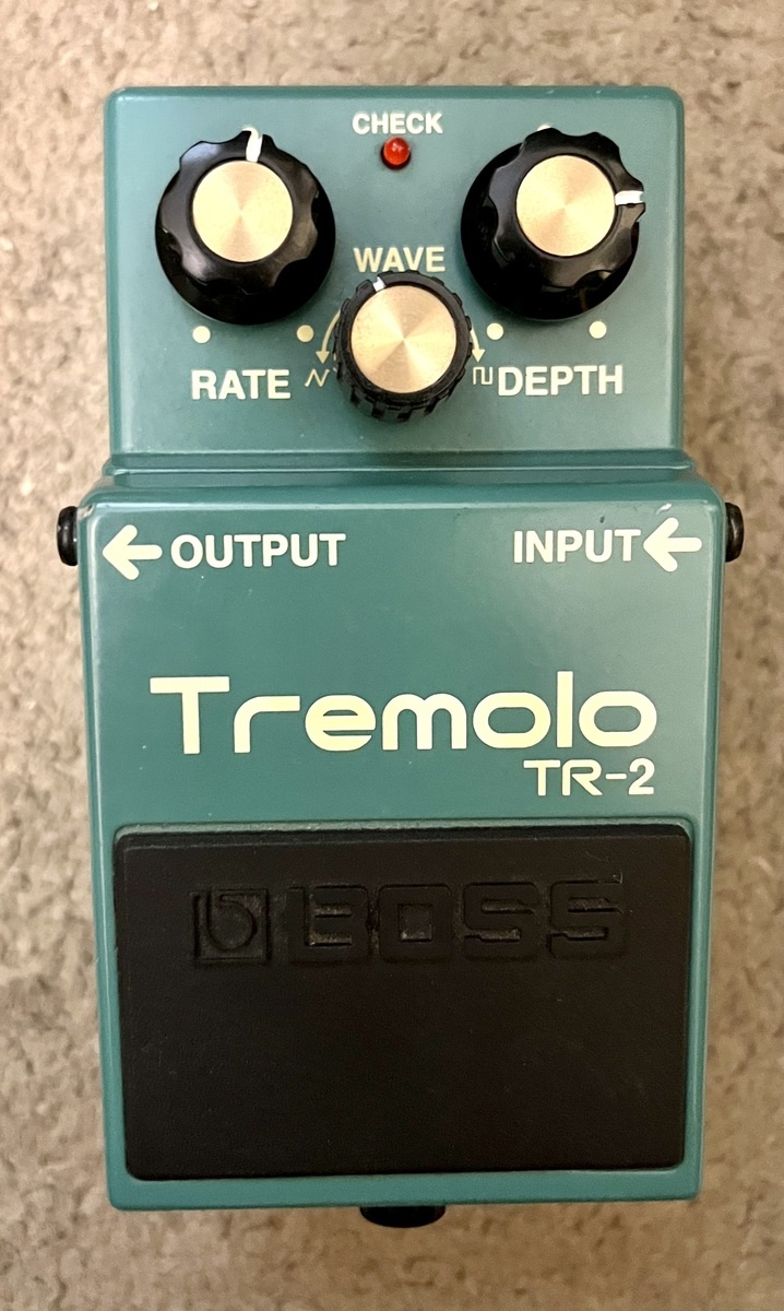 Pedalboard by akidcalledoutlaw featuring Boss TR-2 Tremolo
