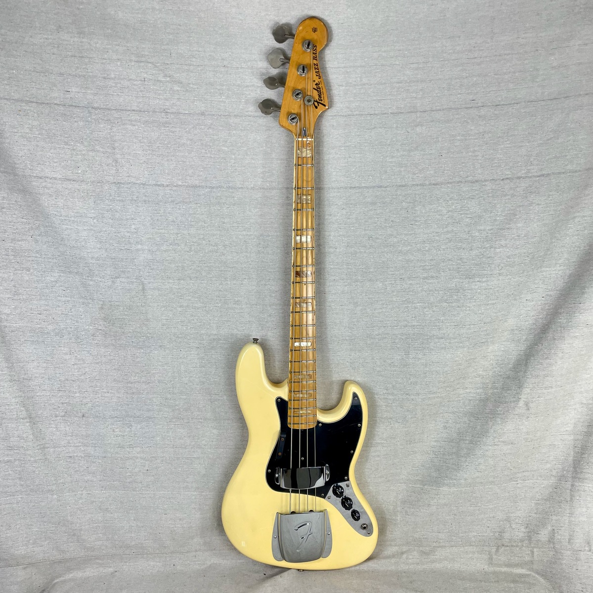 Music Gear Setup by stokkersmusicalinstruments featuring Fender Jazz Bass 3-Bolt (1974-1983)