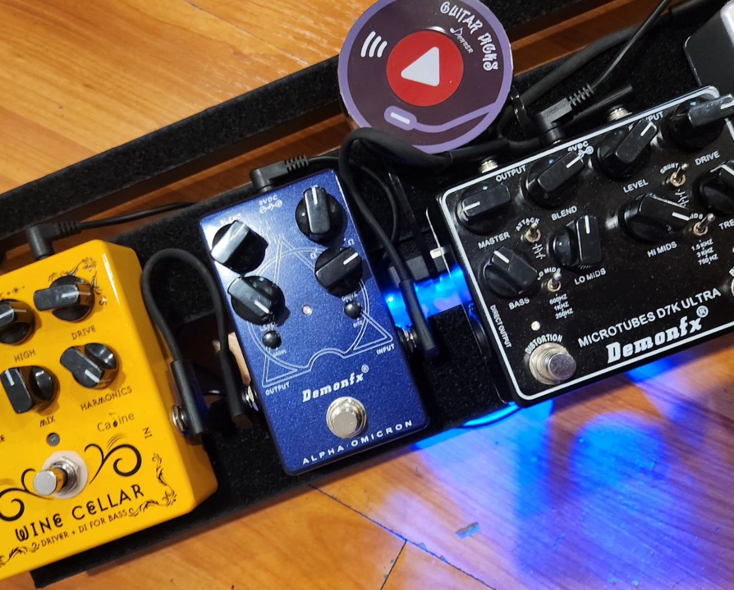 Demonfx Pedalboard by thenerdbass featuring Caline CP-60 Wine Cellar Bass Drive and DI, Demonfx Alpha Omicron, and Demonfx MICROTUBES D7K ULTRA