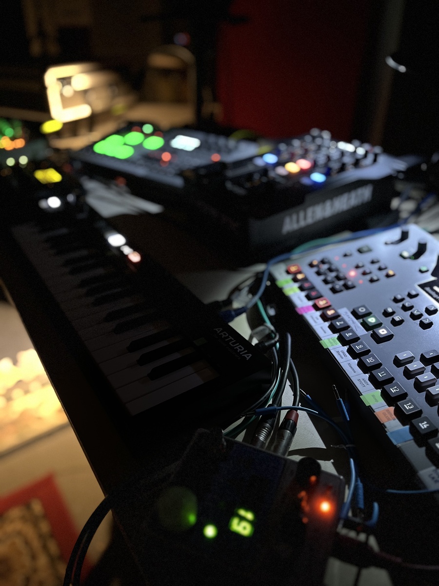 Electronic DJ Setup by mikromono featuring Elektron Analog Rytm MKII, Elektron Analog Four MKII, and Elektron Analog Heat MKII and 2 more pieces of gear