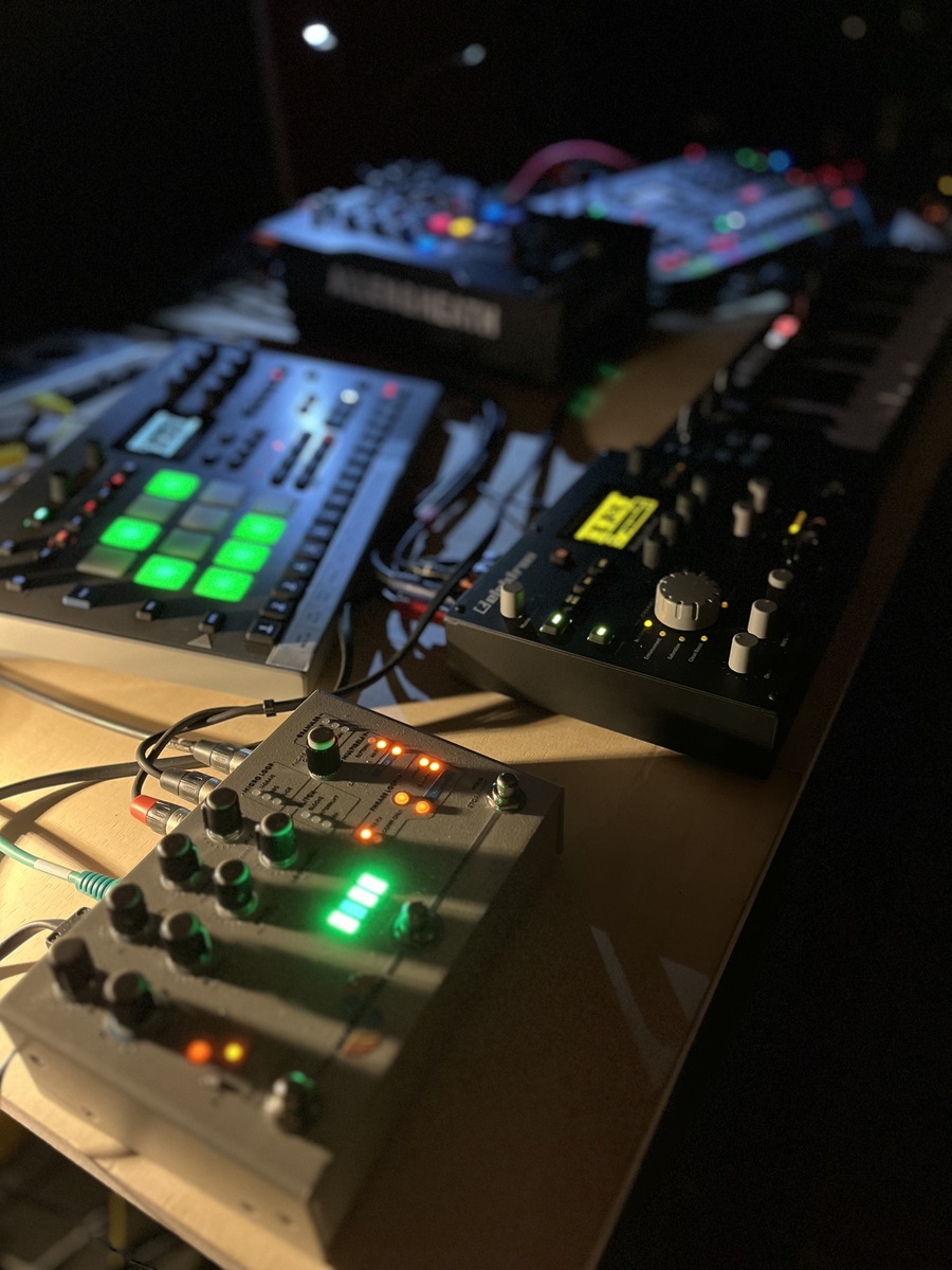 Electronic Studio Setup by mikromono featuring Hologram Electronics Microcosm, Elektron Analog Rytm MKII, and Elektron Analog Heat MKII