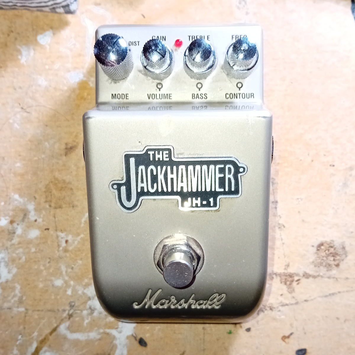 Metal Pedalboard by cosasf featuring Marshall Jackhammer JH-1