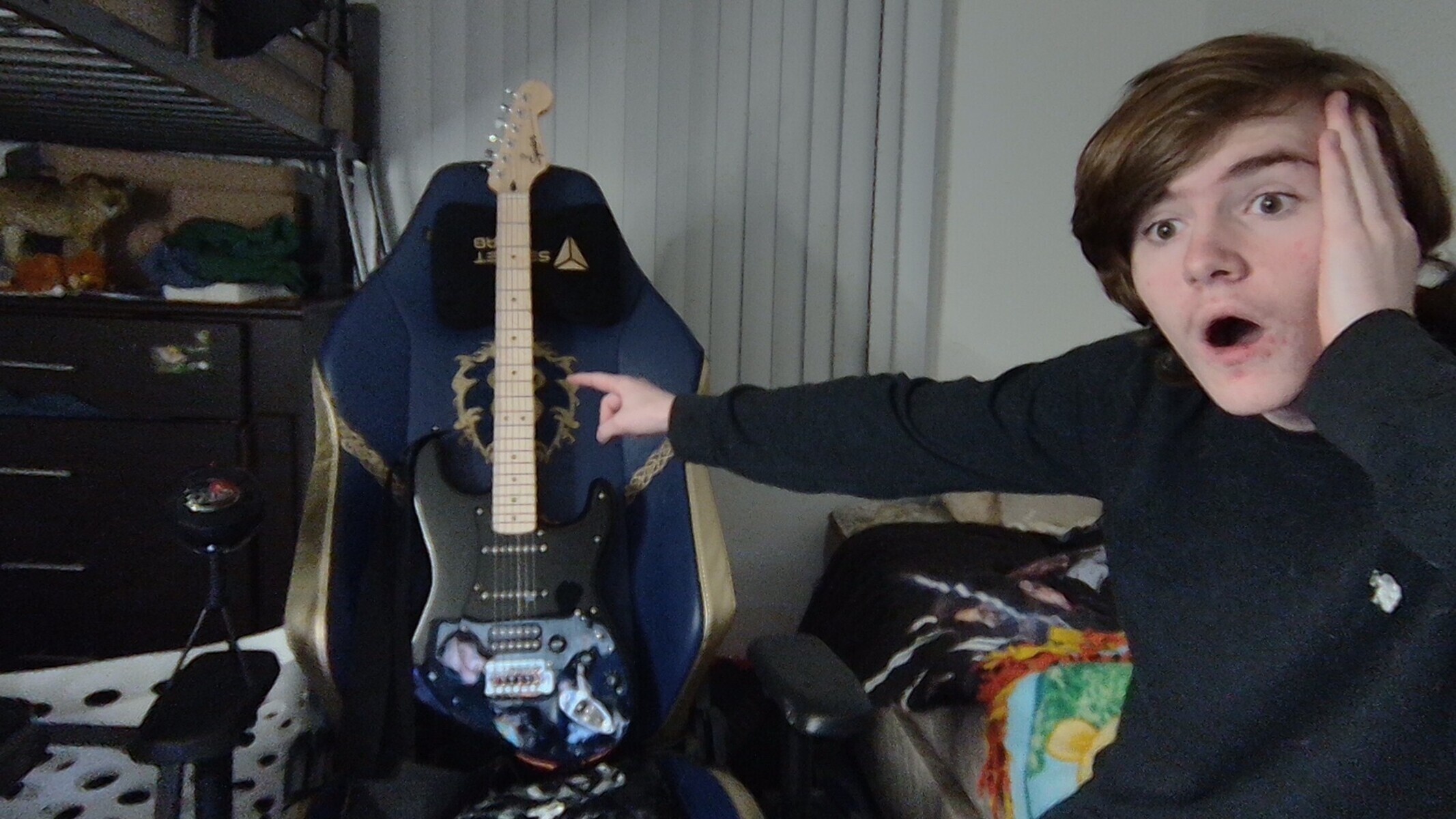 Music Gear Setup by happycreation featuring Squier Sonic Stratocaster HSS Electric Guitar