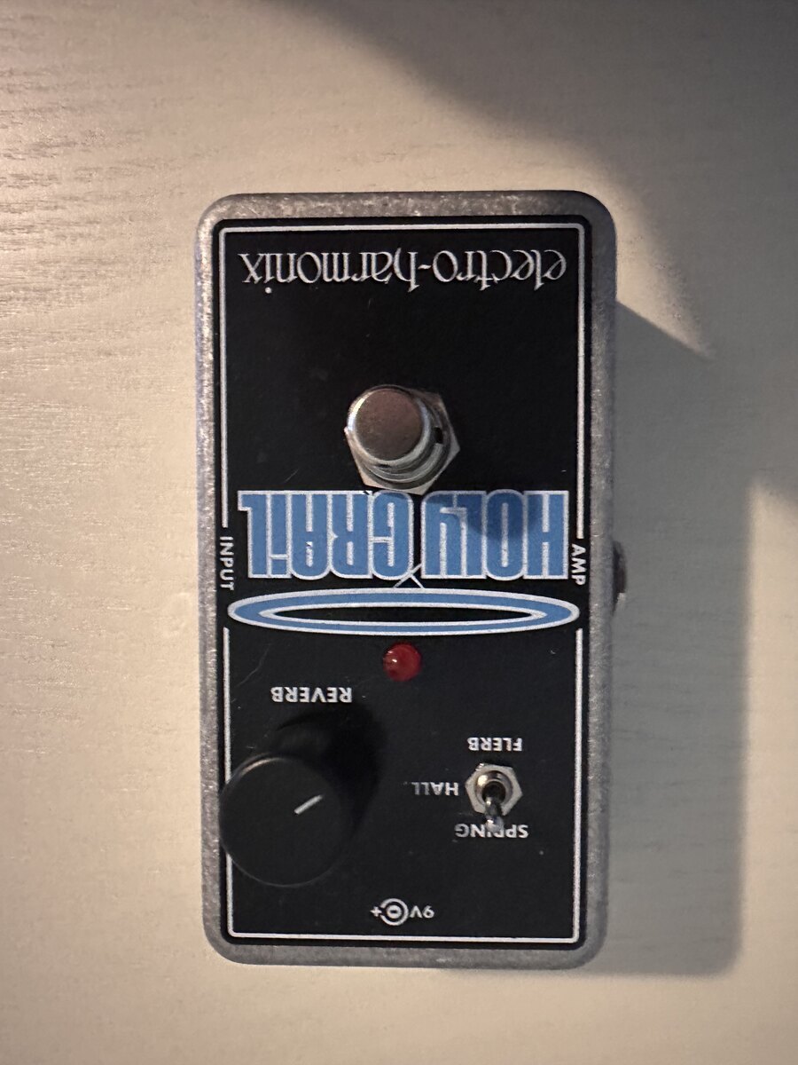 Pedalboard by creck featuring Electro-Harmonix Holy Grail