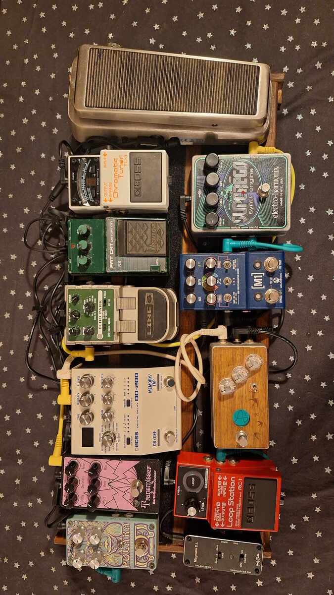 Pedalboard by joris_van_dorpe featuring Dunlop 535Q Cry Baby Multi-Wah, Electro-Harmonix Superego Synth Engine, and Boss TU-3 Chromatic Tuner and 8 more pieces of gear