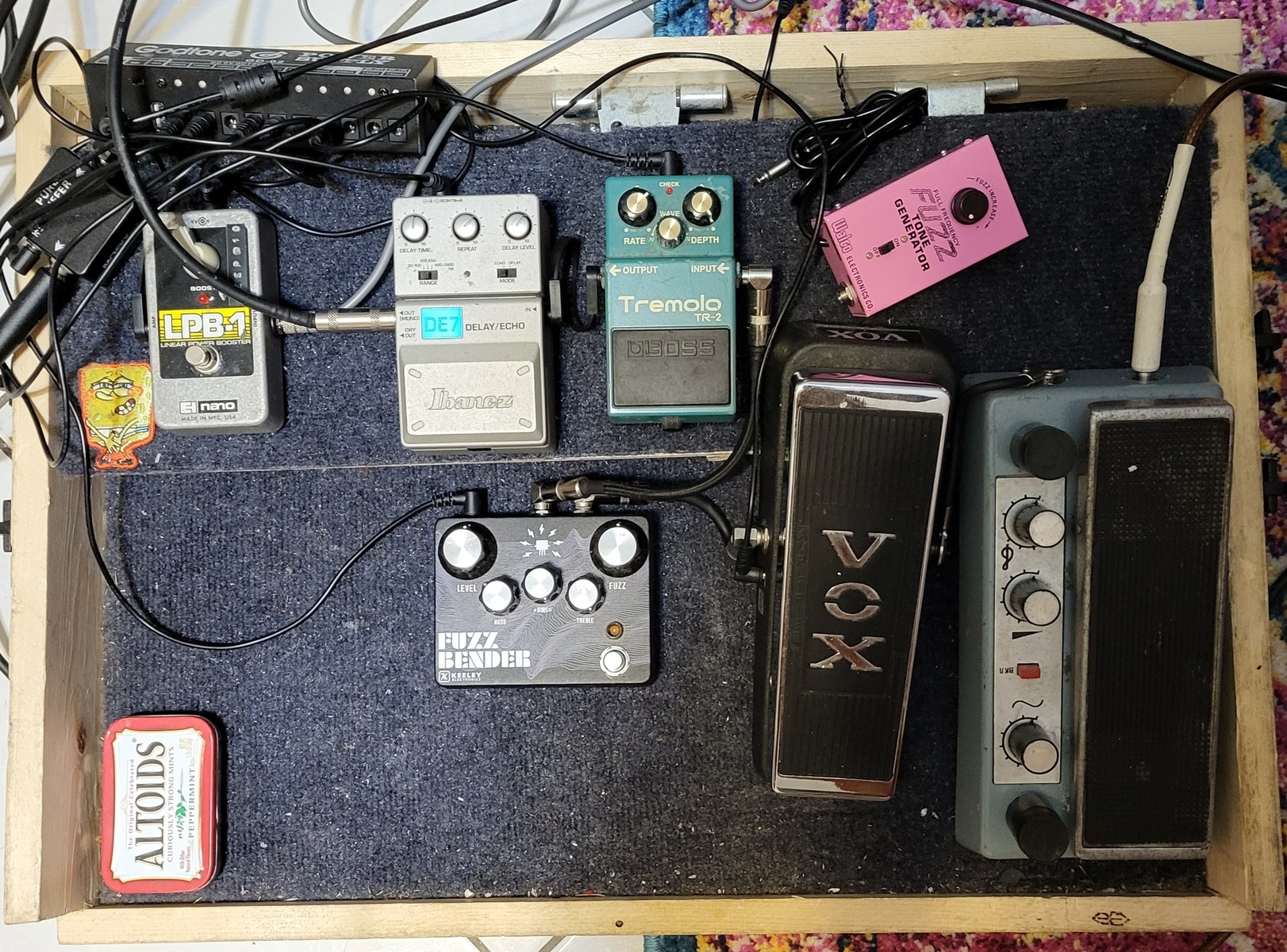 Pedalboard by s_k_g_ featuring Keeley Fuzz Bender, Poltava Fuzz/Wah/Tremelo USSR, and Vox V847A Wah and 2 more pieces of gear