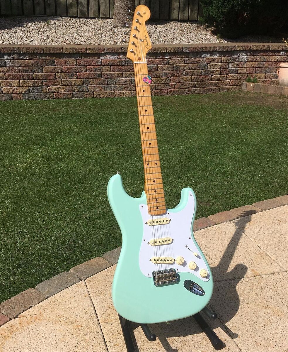 Music Gear Setup by cameronjamesneville featuring Fender Classic Series '50s Stratocaster