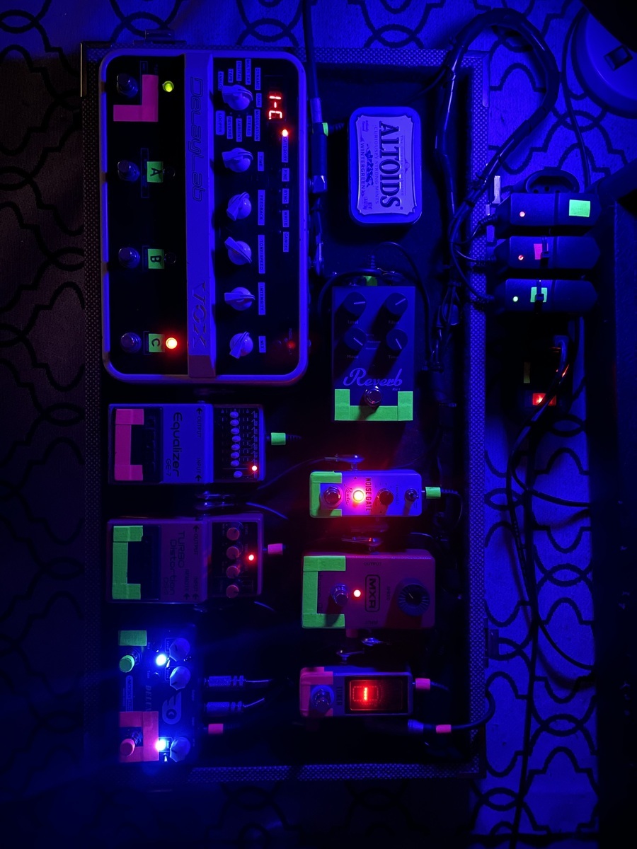 Boss Pedalboard by marcio_dias featuring Vox DelayLab, Boss DS-2 Turbo Distortion, and MXR Phase 90 (R28 Mod) and 2 more pieces of gear