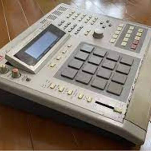 Akai MPC 3000 - ranked #18 in Production & Groove | Equipboard
