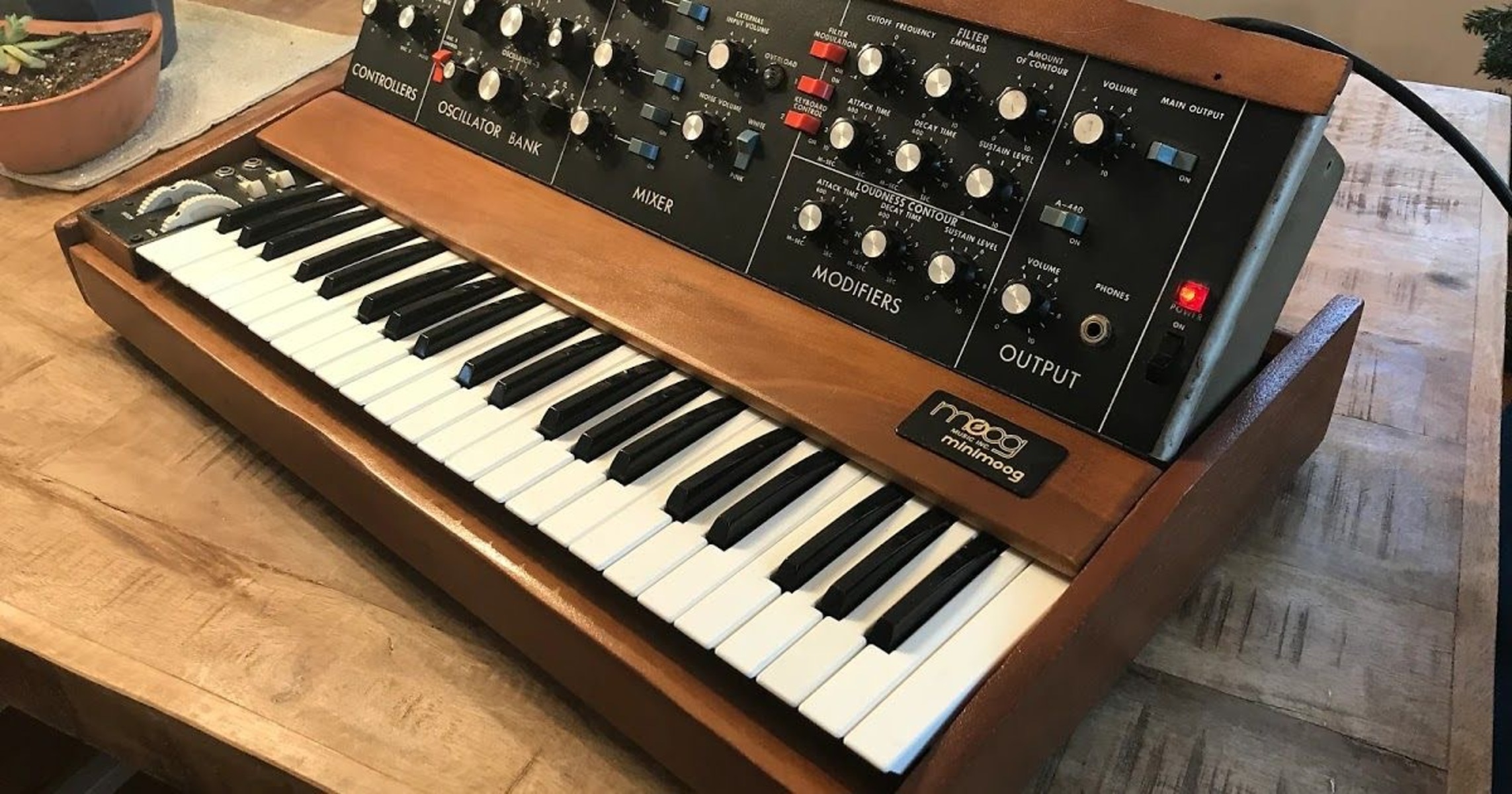 Electronic Studio Setup by bgknoccout featuring Moog Minimoog Model D