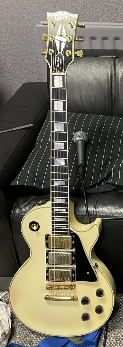 Music Gear Setup by a_bryan featuring Gibson Les Paul Custom Electric Guitar