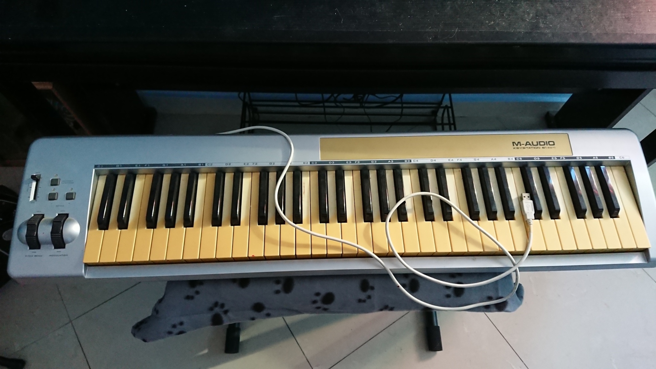Music Gear Setup by lminiero featuring M-Audio Keystation 61es MIDI Controller