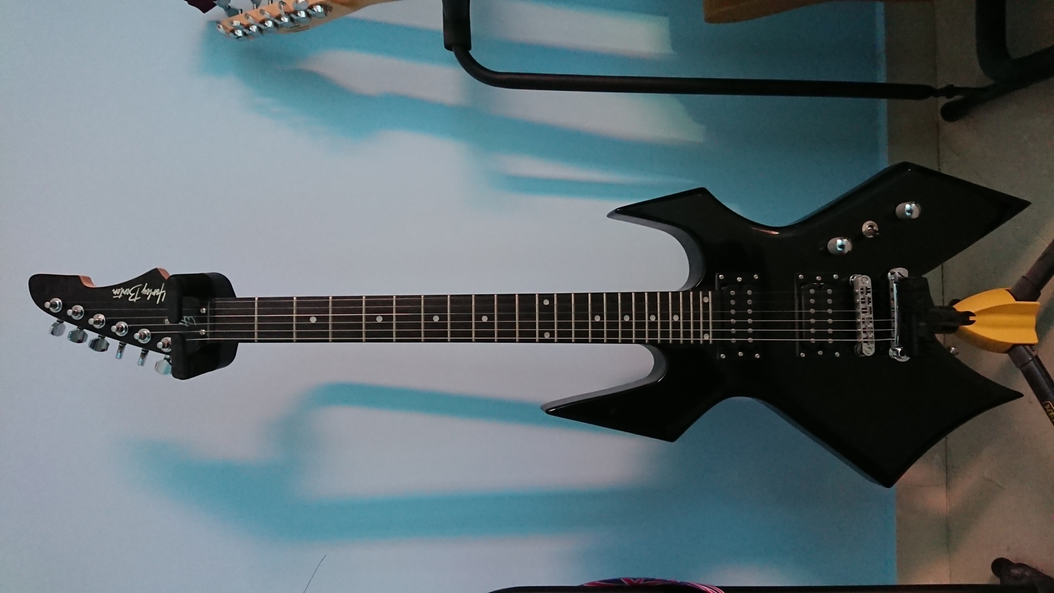 Music Gear Setup by lminiero featuring Harley Benton WL-20BK Rock Series