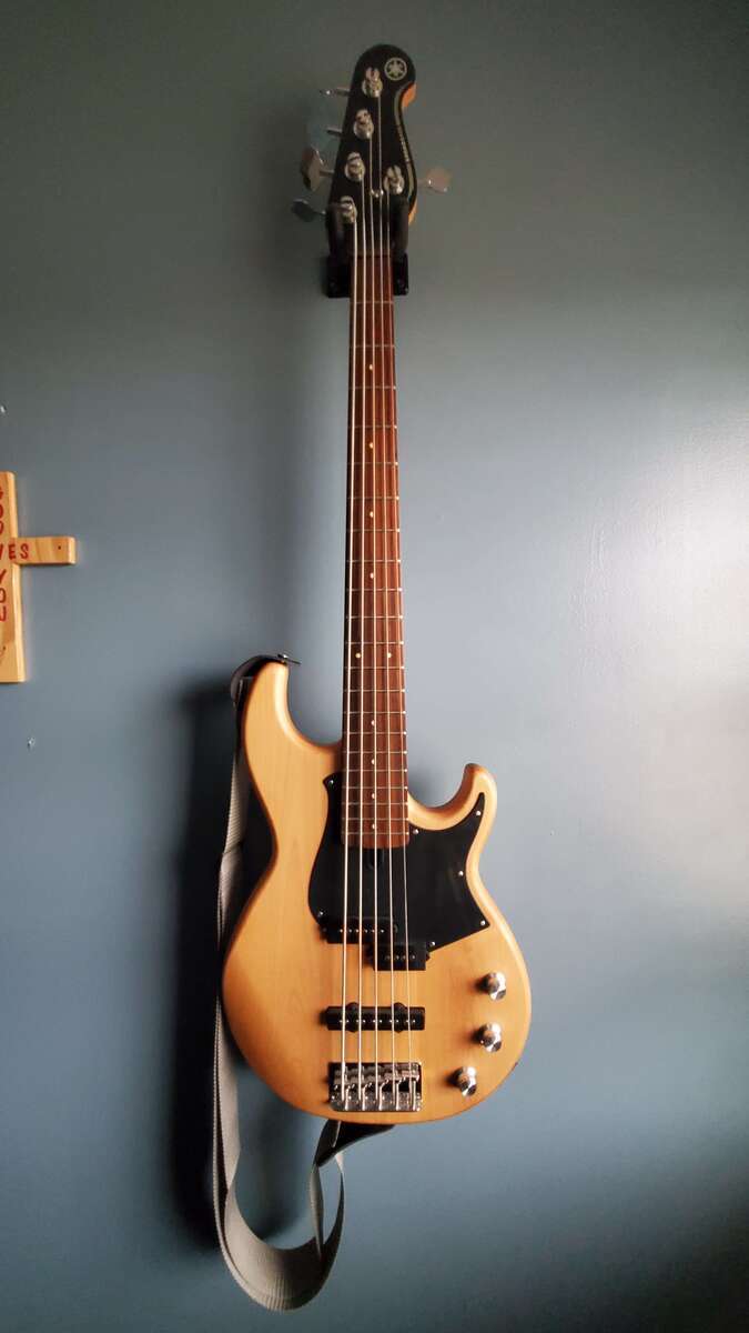 Music Gear Setup by jwtish featuring Yamaha BB235