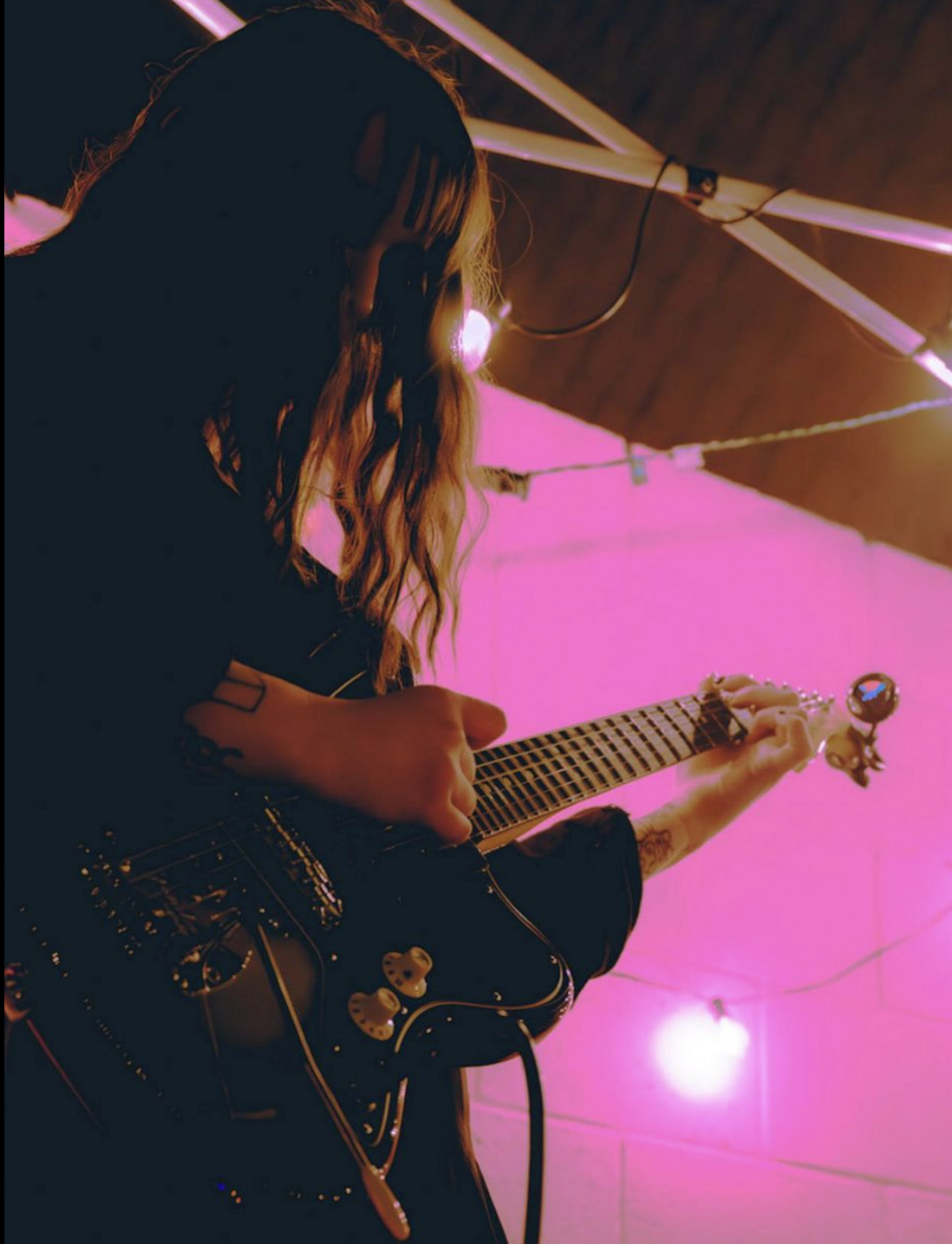 Music Gear Setup by challicenoise featuring Fender American Professional Limited Edition Jazzmaster
