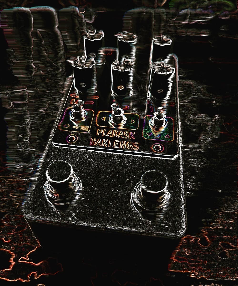 Pedalboard by the_pedalboard_orchestra featuring Pladask Elektrisk	Baklengs