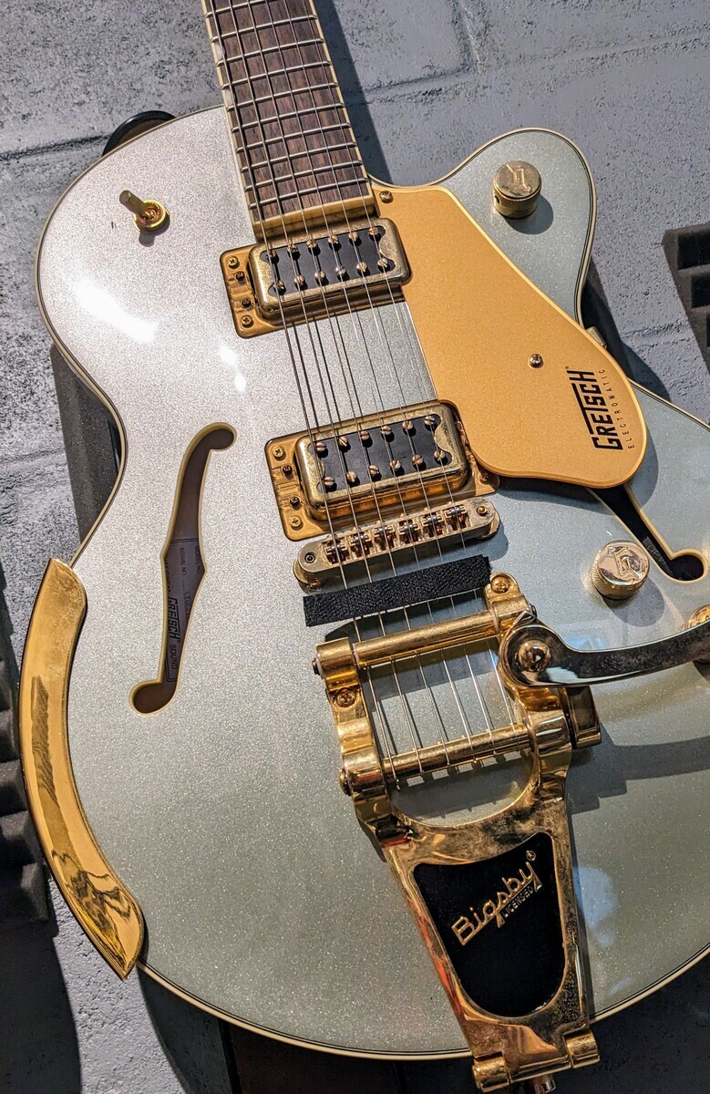 izzy_buholzer's music gear photo