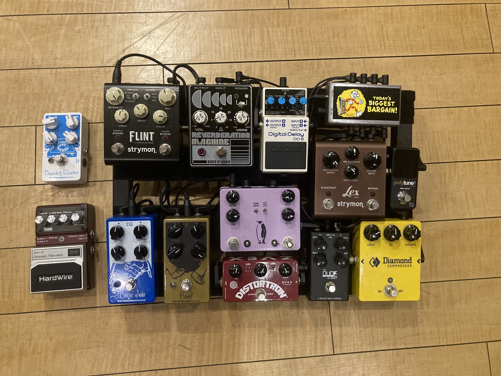 Country Pedalboard by thom_uerlaine featuring Diamond CPR1 Compressor, Strymon Lex, and J Rockett Audio Designs The Dude and 11 more pieces of gear