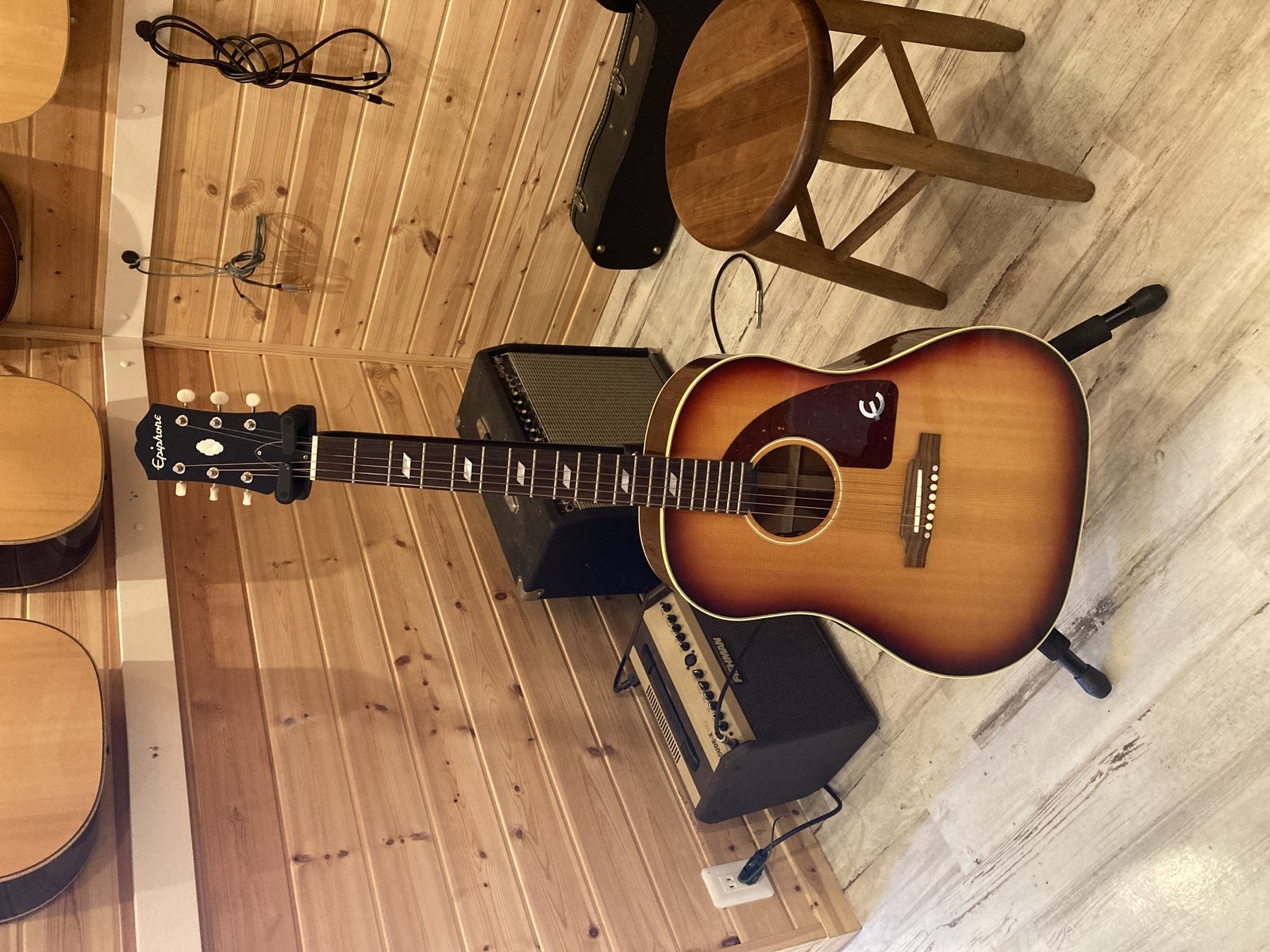 Music Gear Setup by thom_uerlaine featuring Epiphone USA Texan