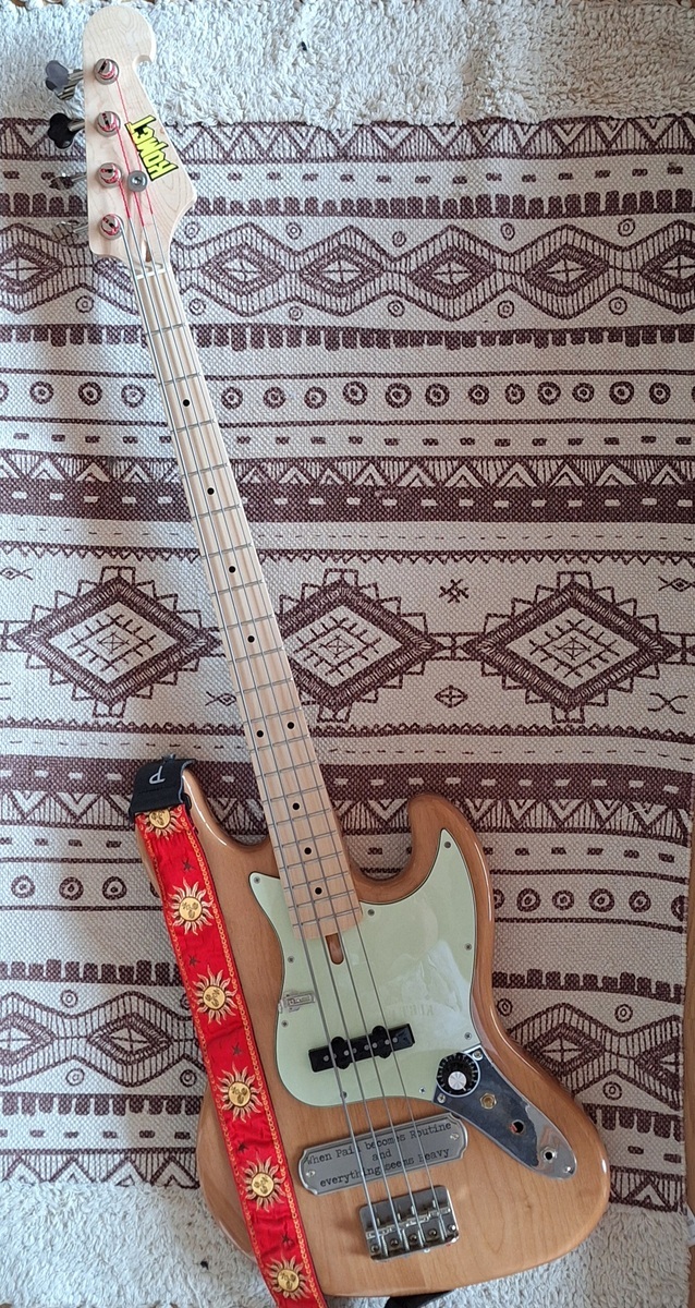 Music Gear Setup by tk_komet featuring Custom / DIY Jazz Bass, Tonerider Jazz Plus, and Rotosound RS66LE Swing Bass Stainless Steel Bass Strings (50-110)