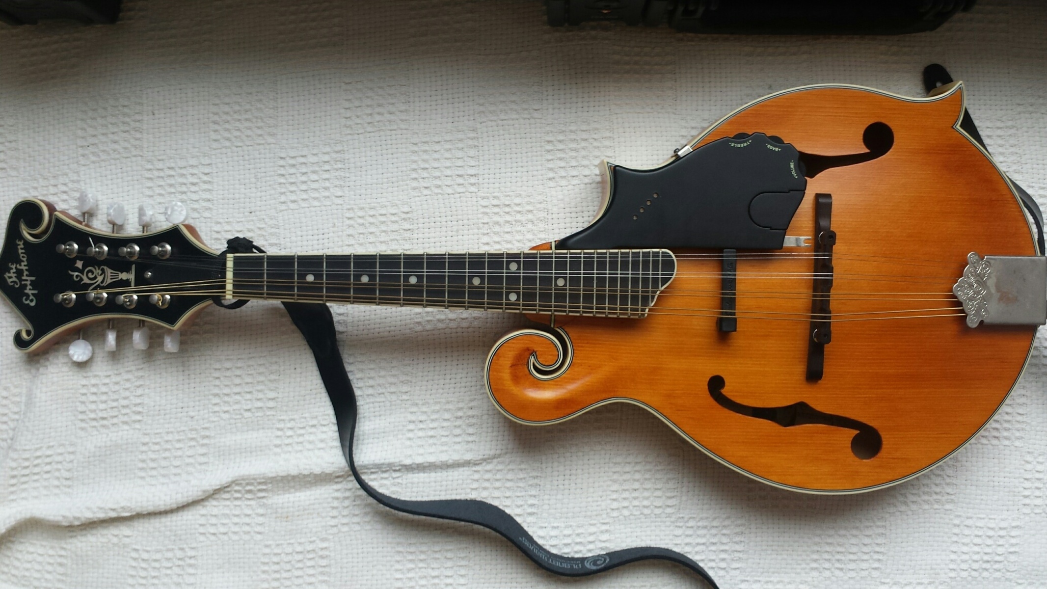 Music Gear Setup by aravin_dhillon featuring Epiphone MM-50E F-Style Acoustic-Electric Mandolin