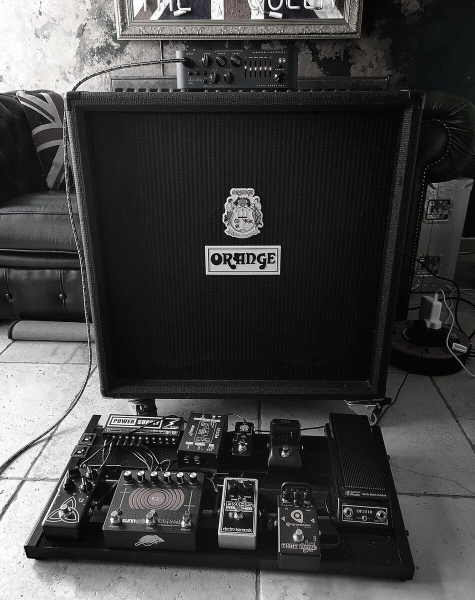 Metal Pedalboard by dave_weiss featuring Orange OBC410 4x10'' 600-Watt Bass Speaker Cabinet, Darkglass Electronics Darkglass alpha omega 500 bass head, and EarthQuaker Devices Sunn O))) Life Pedal V3 Octave Distortion + Booster and 4 more pieces of gear