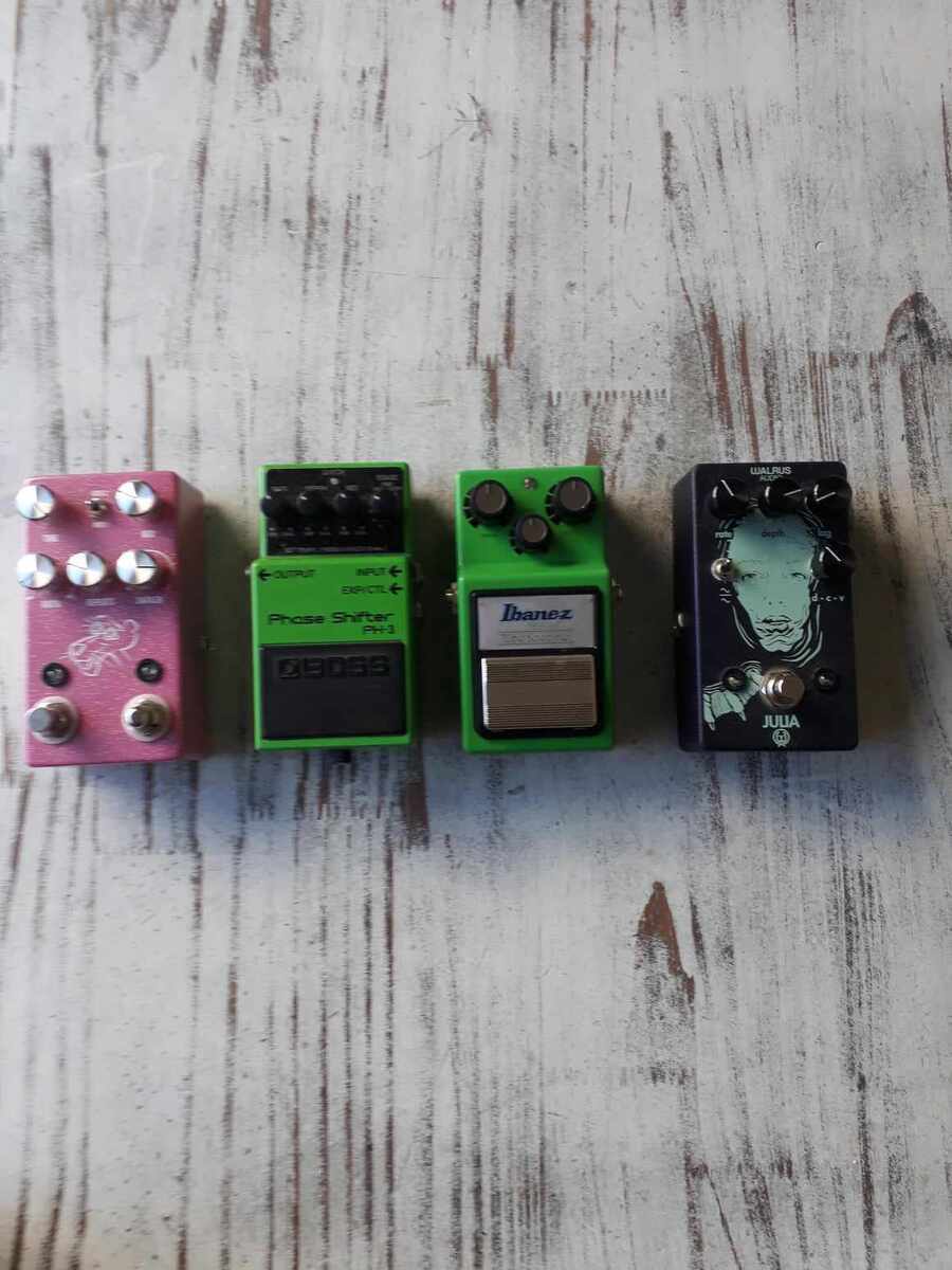 Pedalboard by fede_kempff featuring JHS Pink Panther, Boss PH-3 Phase Shifter, and Ibanez TS9 Tube Screamer and 1 more piece of gear