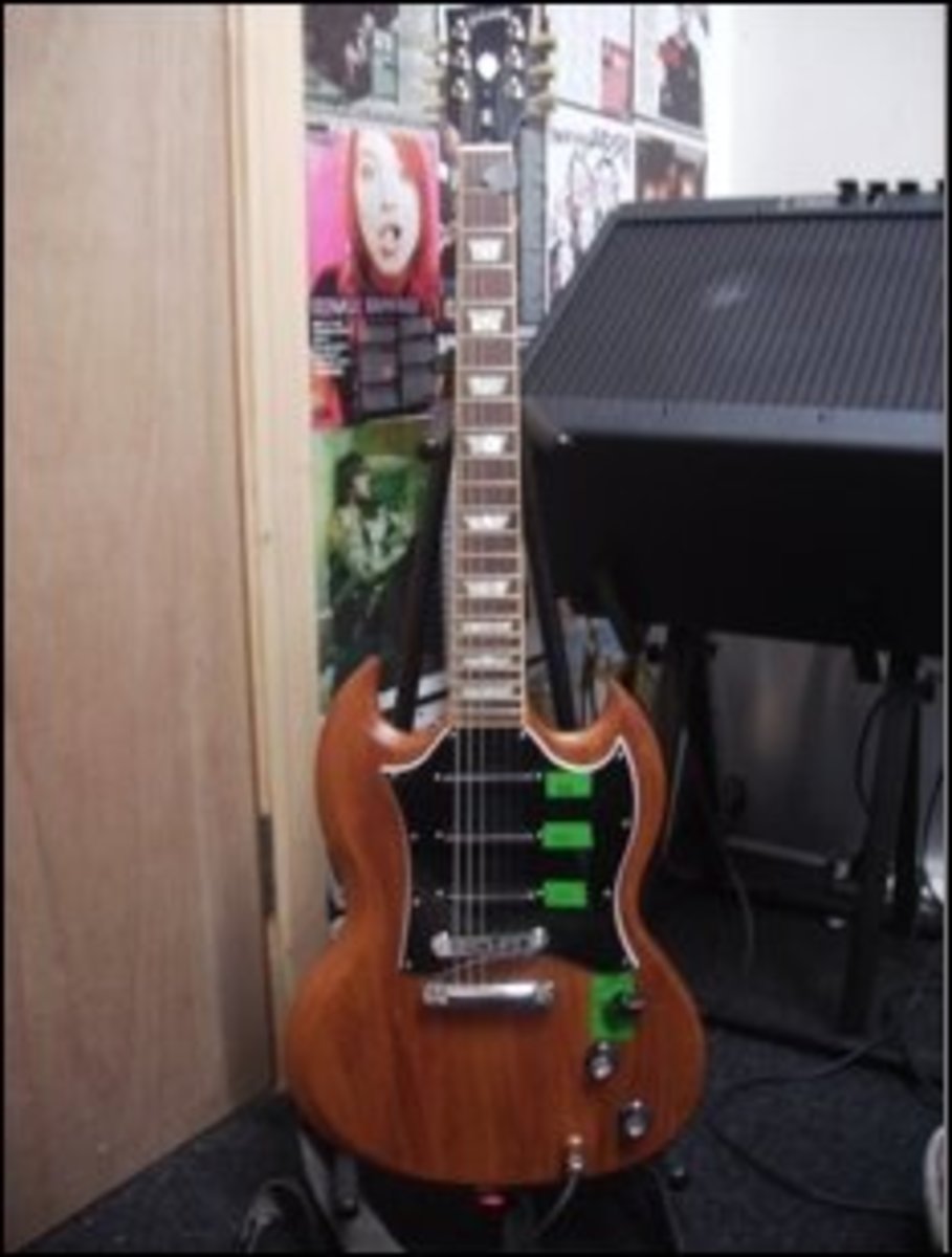 Music Gear Setup by breakalime featuring Gibson SG-3