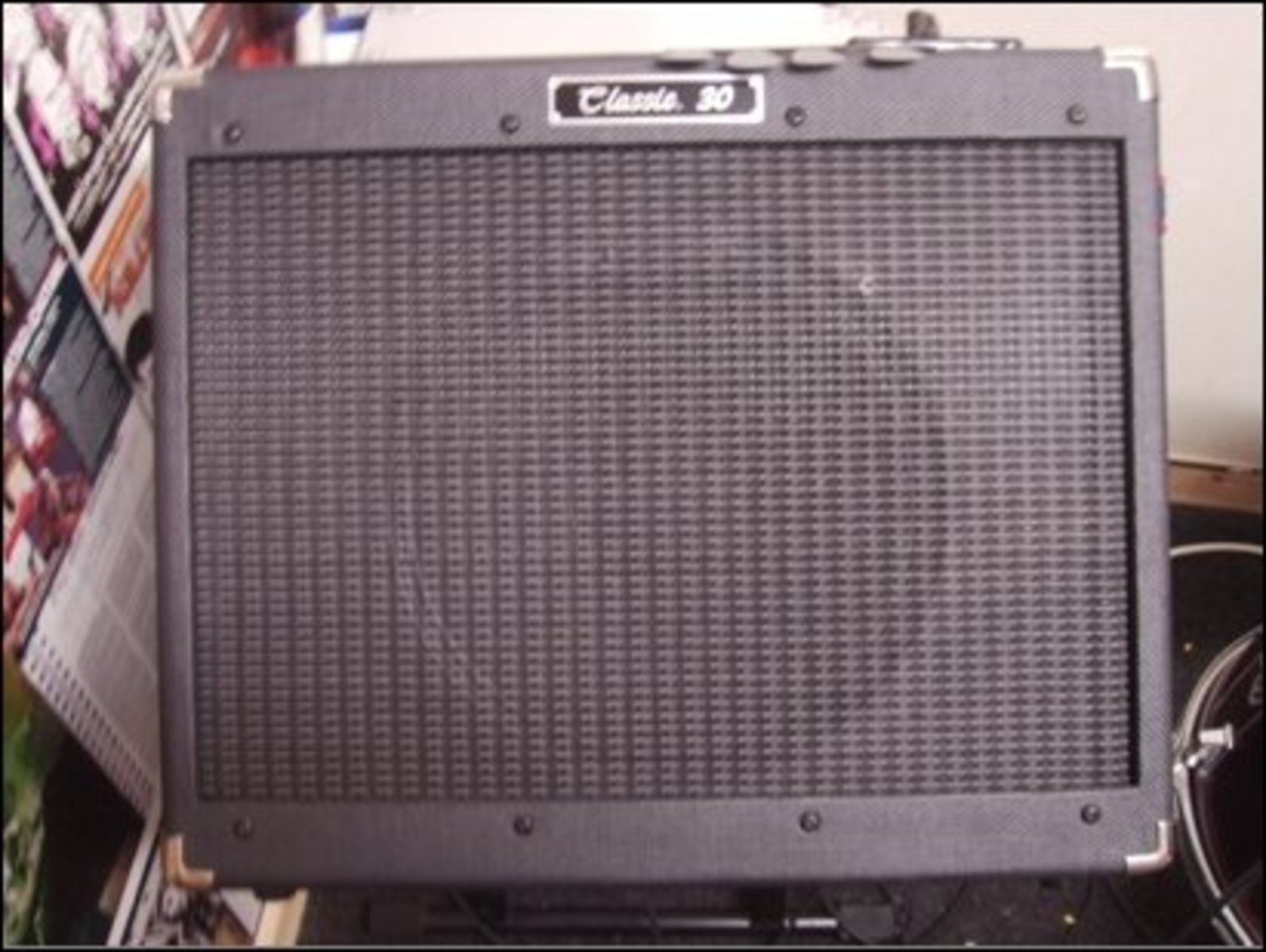 Music Gear Setup by breakalime featuring Peavey Classic® 30 112  (black tweed)