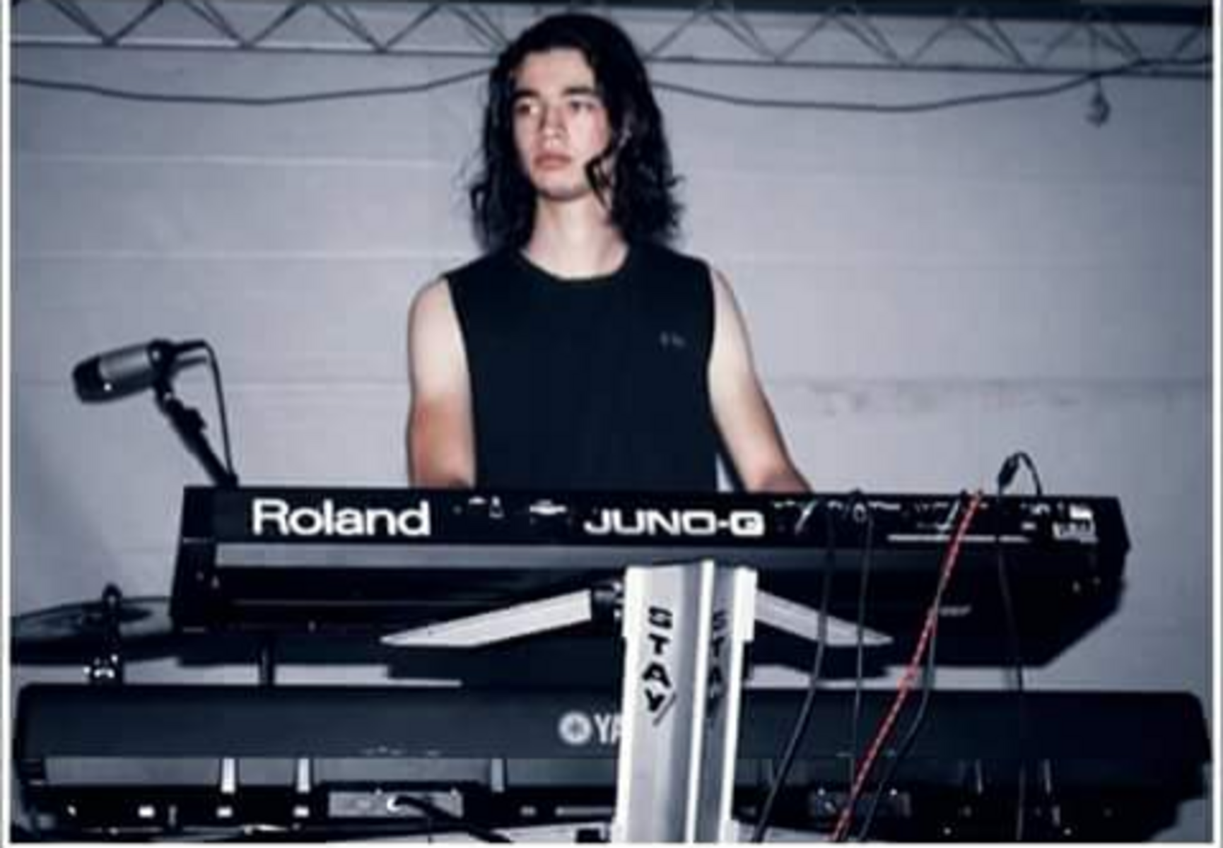 Roland Live Rig by joao_paulo_melo_silva featuring Roland JUNO-G Workstation Keyboard and Yamaha P-95 Digital Piano