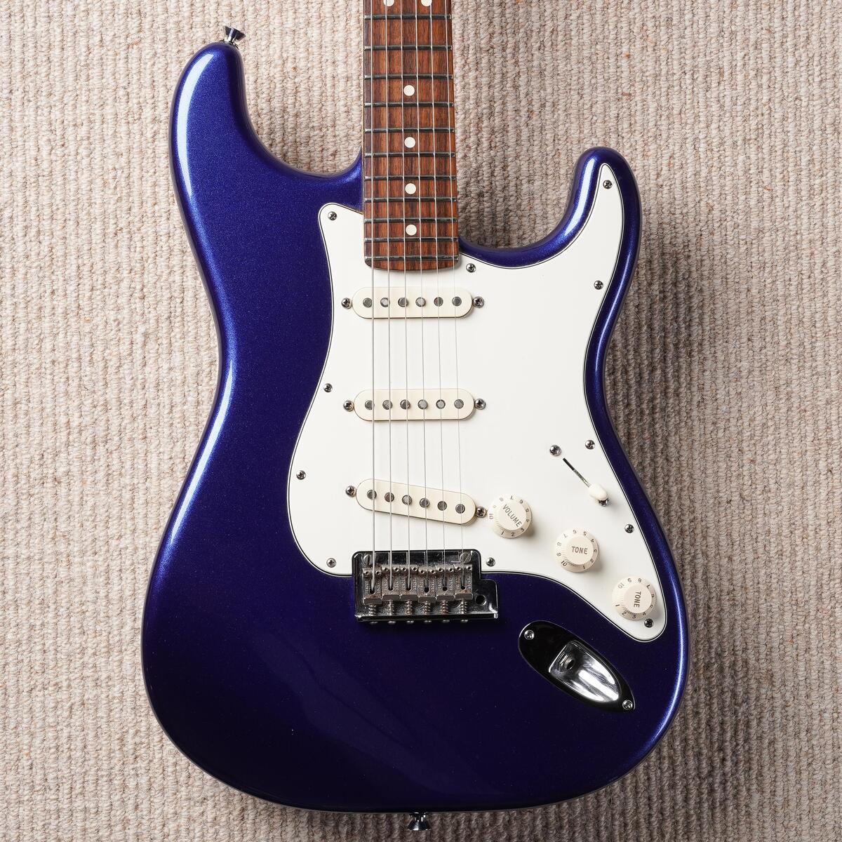 Music Gear Setup by jasonpaulotsky featuring Fender Stratocaster Electric Guitar