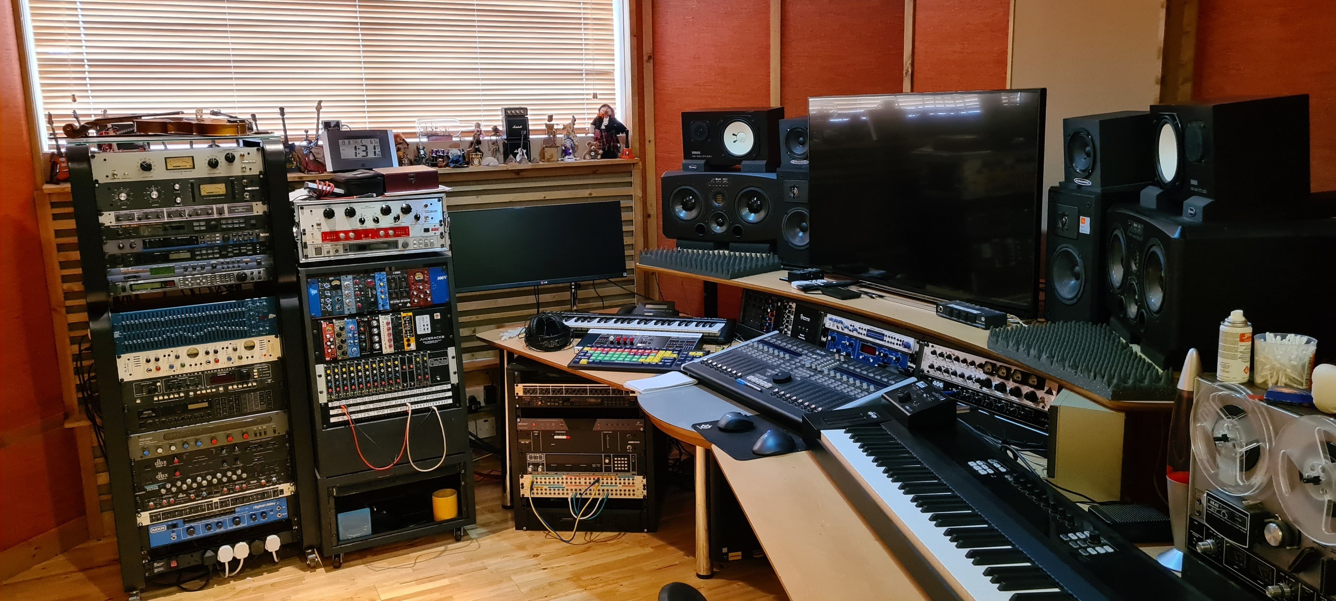 barnstarman's music gear photo