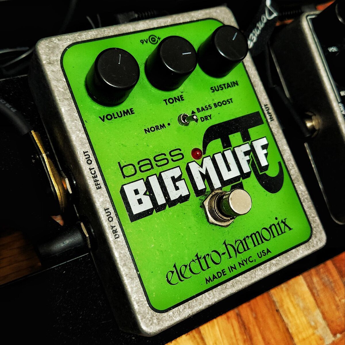 Pedalboard by thenerdbass featuring Electro-Harmonix Bass Big Muff Pi Fuzz