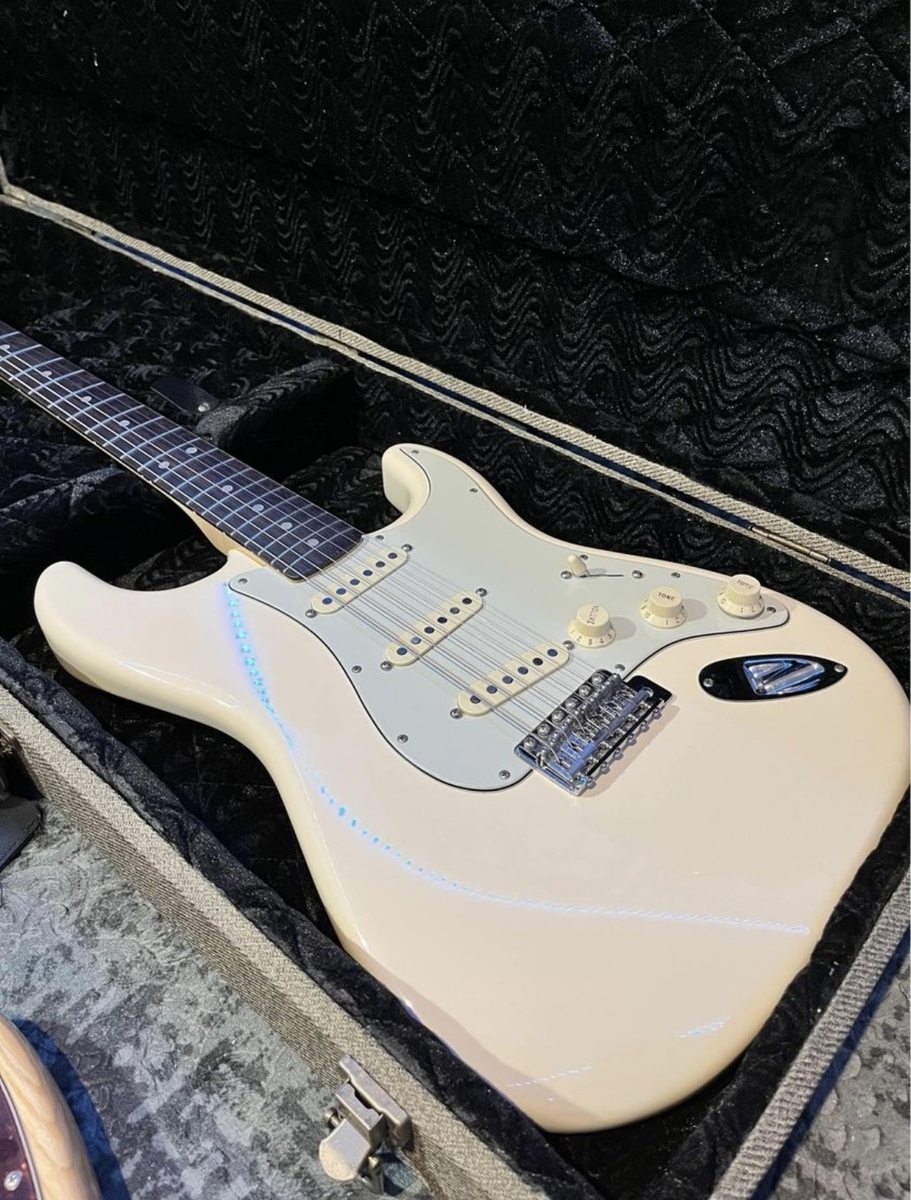 Music Gear Setup by arimhueda featuring Fender Albert Hammond Jr. Signature Stratocaster