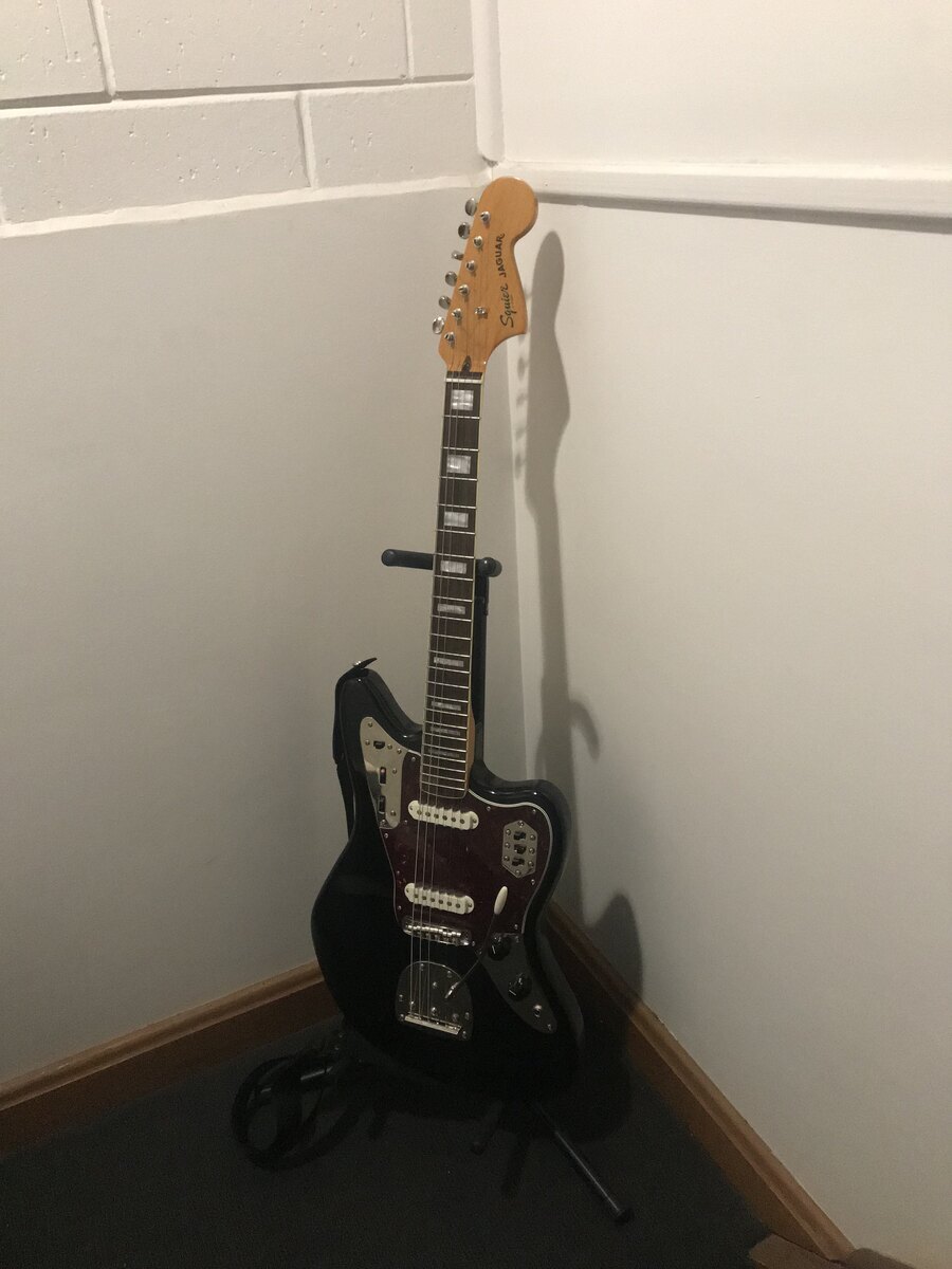 Music Gear Setup by eli_candy featuring Squier Classic Vibe '70s Jaguar