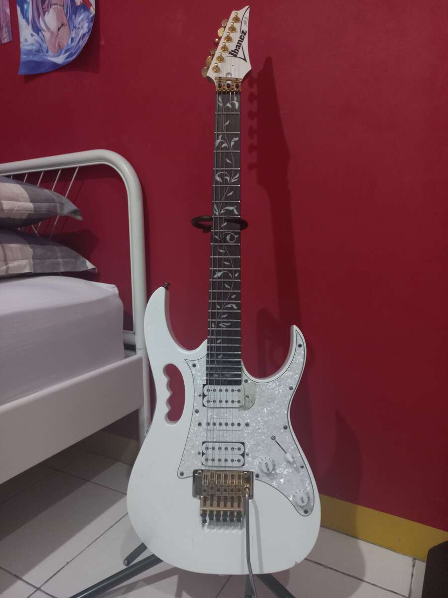 Metal Music Gear Setup by ryan_the_guitarist featuring Ibanez JEM-JR and GOTOH GE-1996T Floyd Rose Locking Tremolo