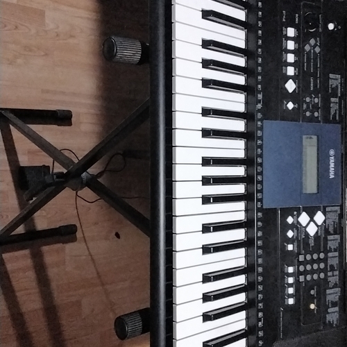 Photo of Yamaha PSR-E333